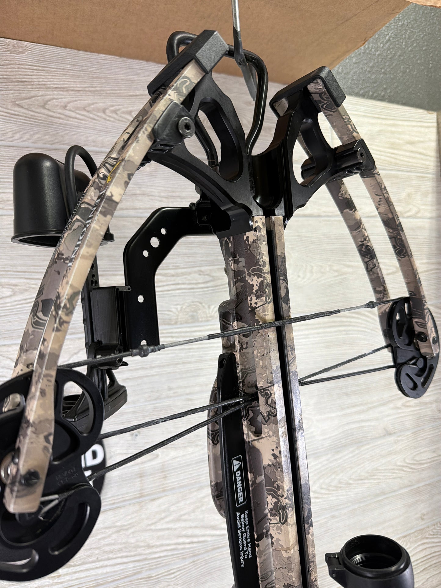 Used Tenpoint Titan M1 Crossbow Package, with Hawk XB30 Zoom Scope