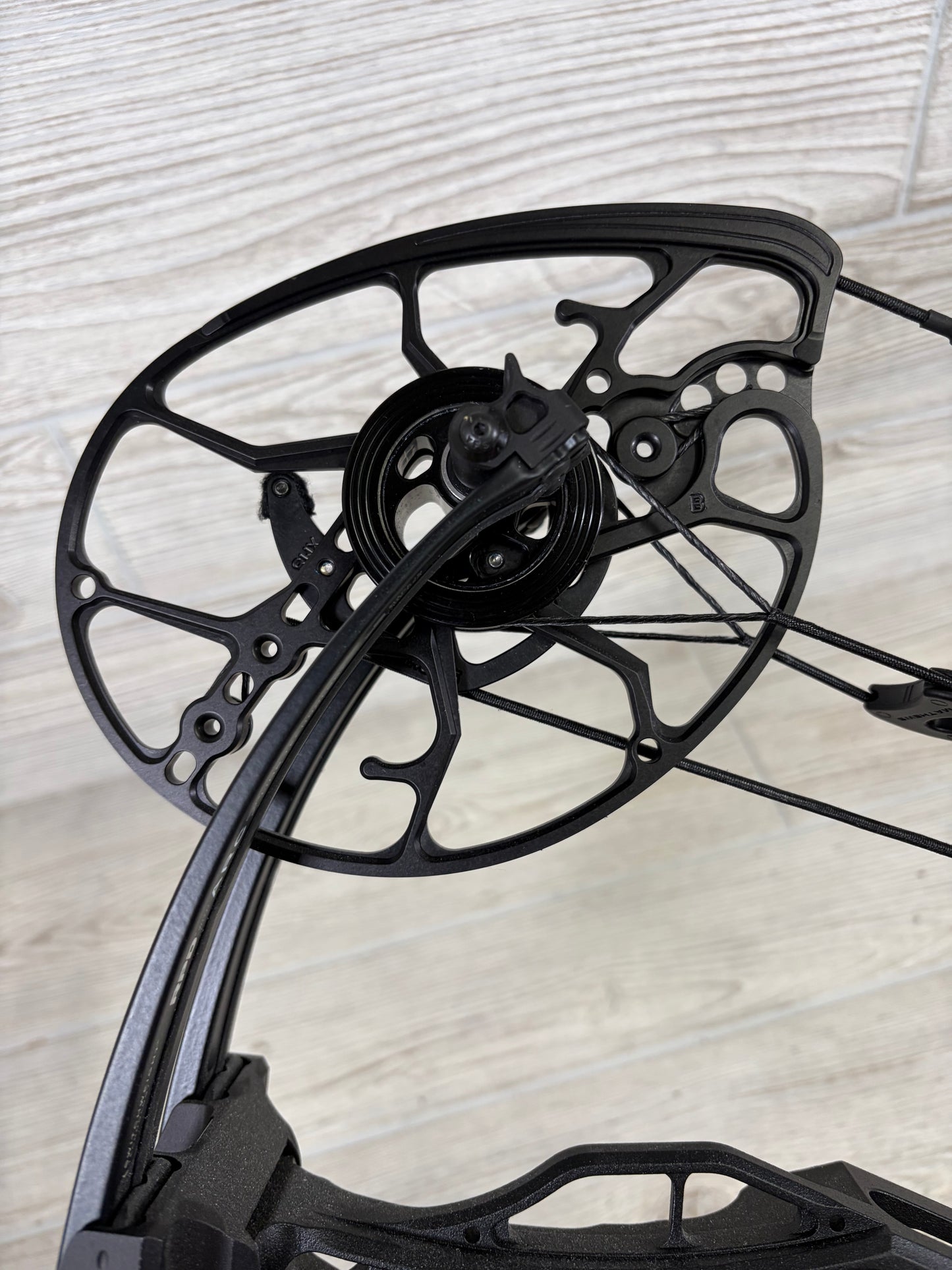 Used Mathews Lift X 33 RH Black