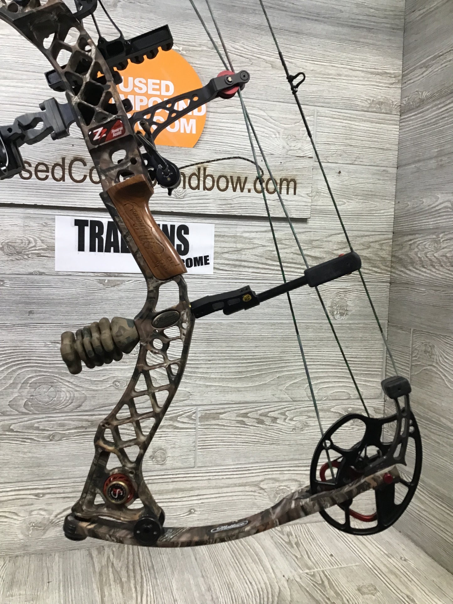 Used Mathews Z7 Right Hand 28" 70# Package