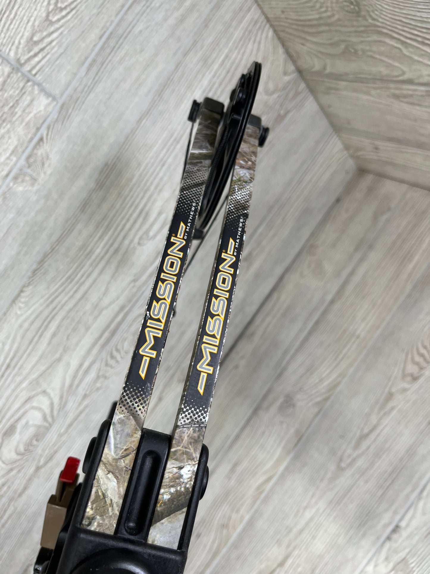Used Mission Craze RH Camo PACKAGE