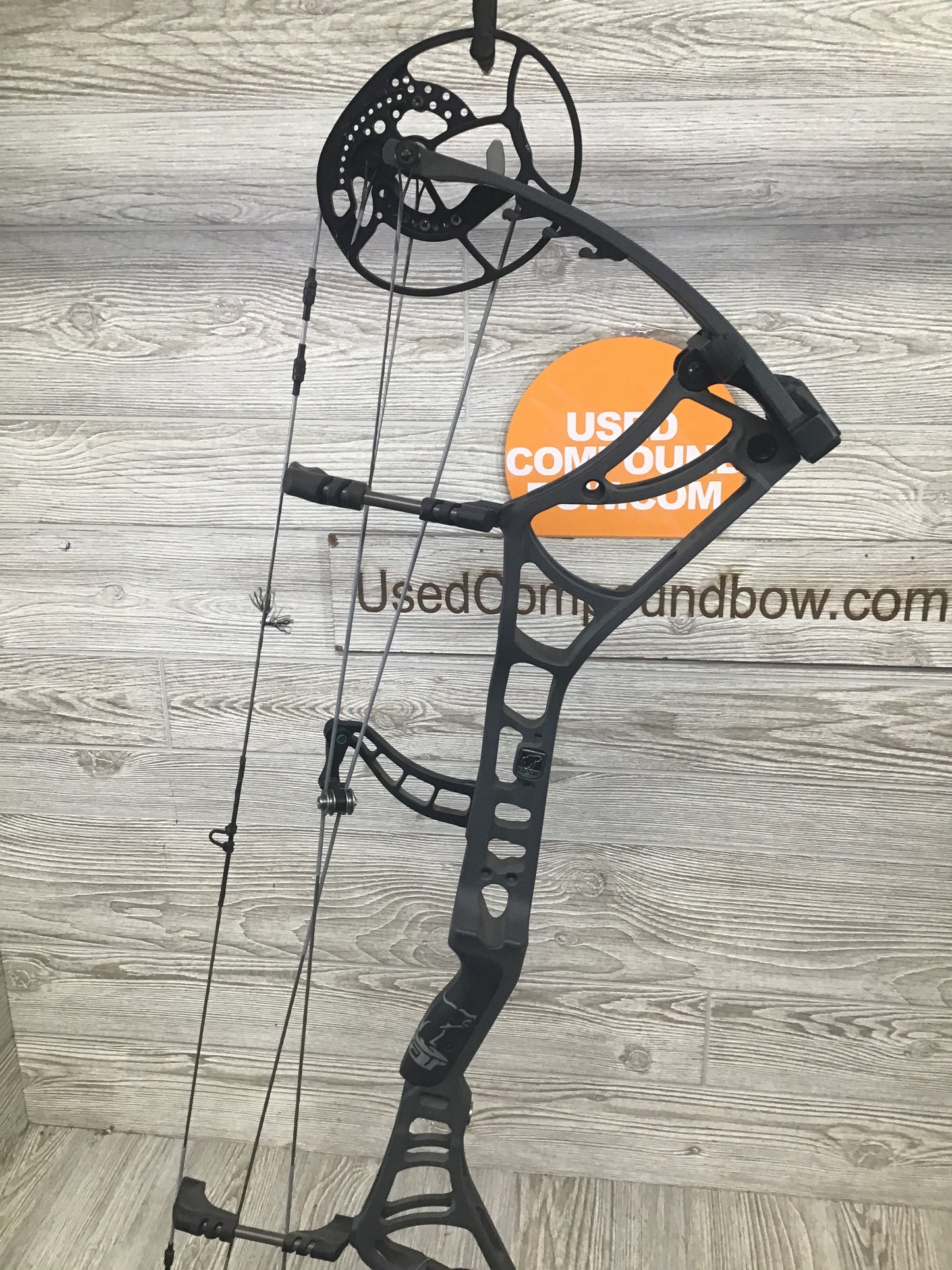 Bear Kuma 33 Left Handed Grey 55-70#