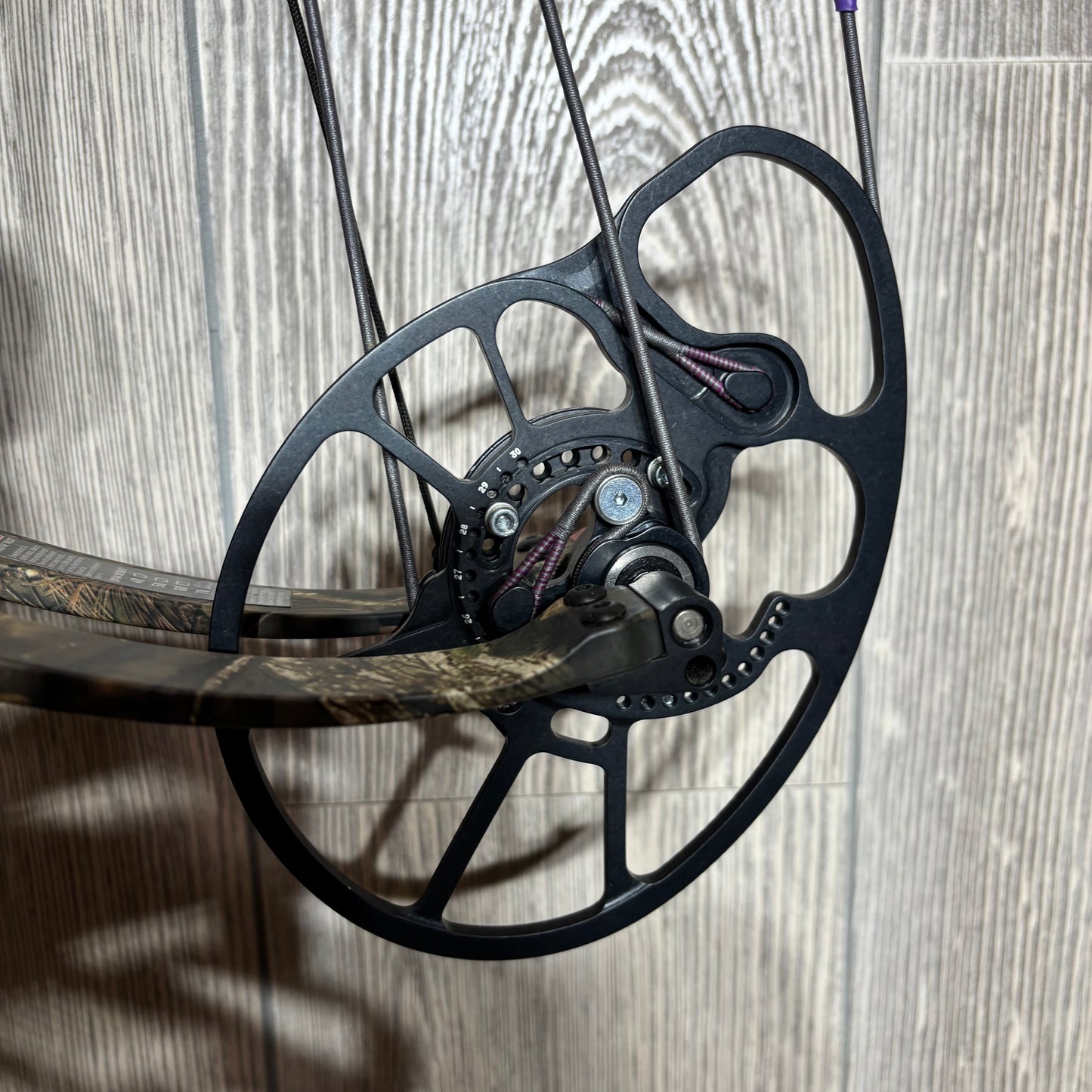 Used Bowtech Solution Mossy Oak 70lb Package RH