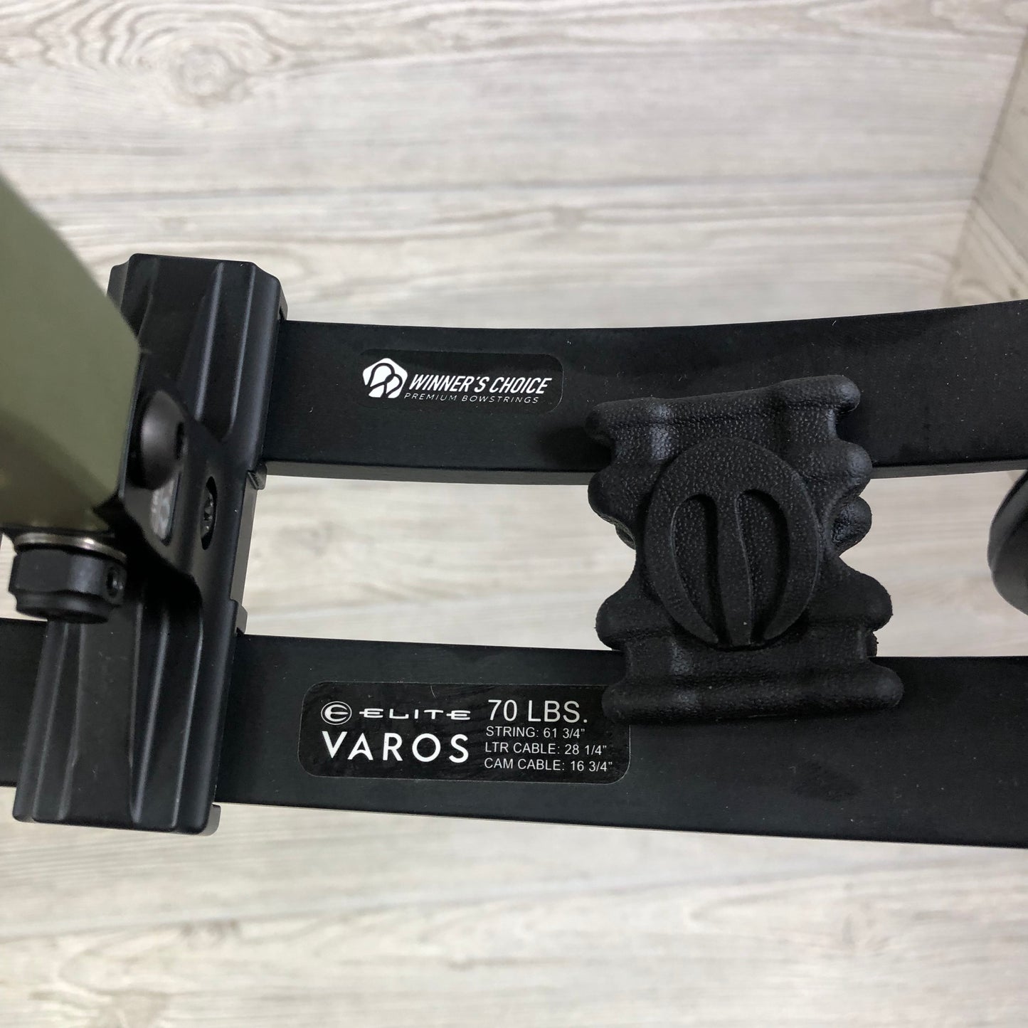 Elite Varos Right Handed 60-70# 25.5-31" OD Green NEW
