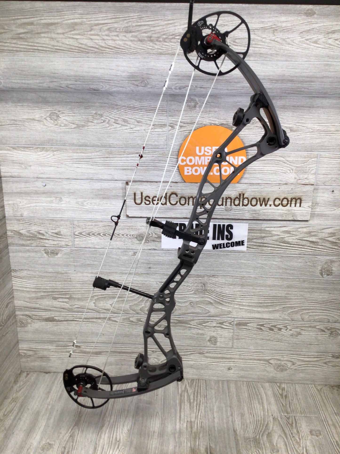Used Bowtech Revolt X 28.5" 60-70# Smoke Gray Right Handed