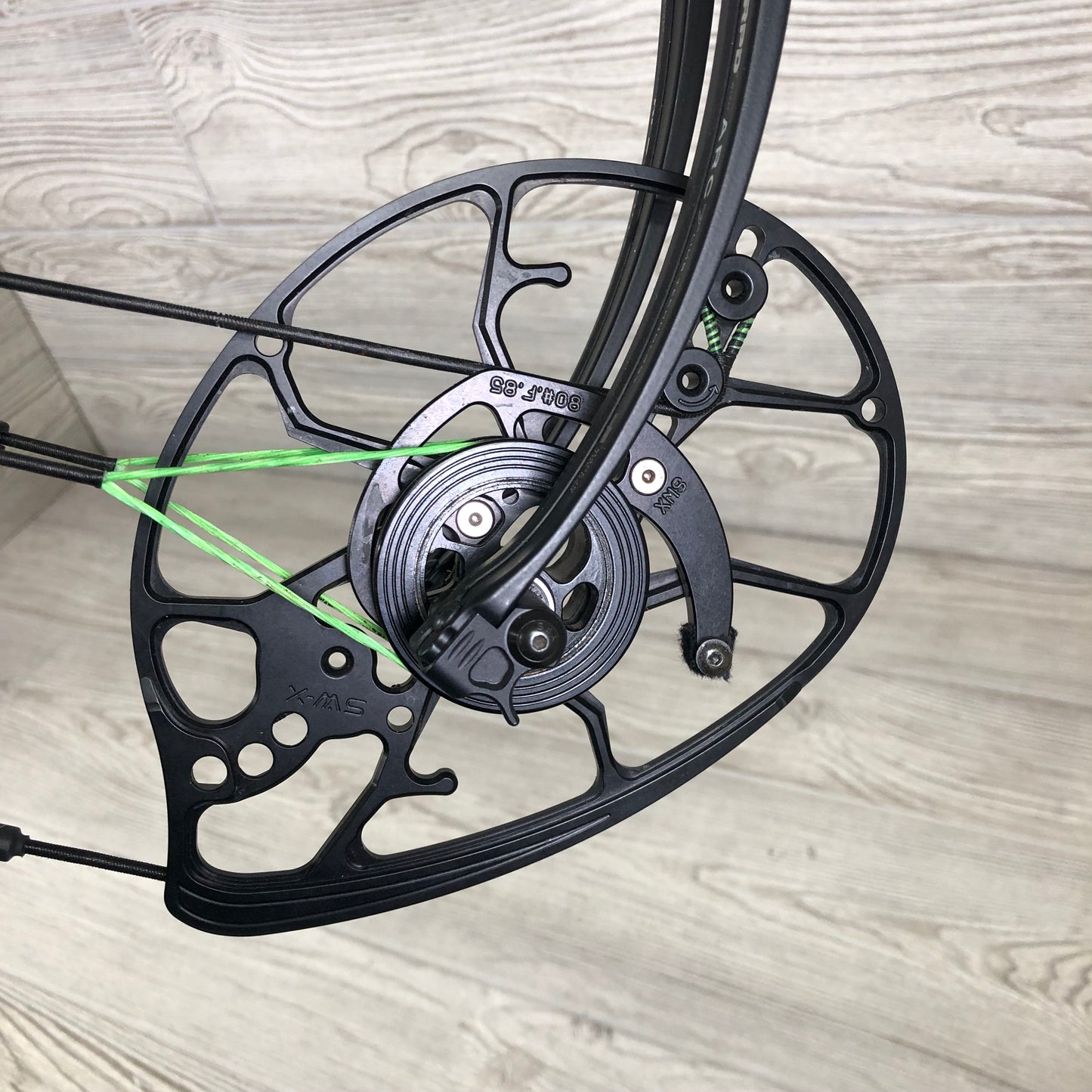 Used Mathews Lift X 33 Black RH Bow green and black custom strings