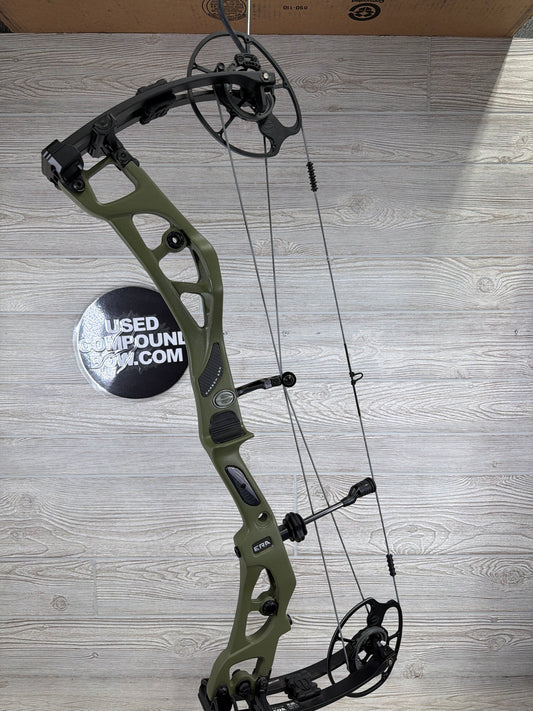 2023 Elite Era Carbon Right Handed OD Green