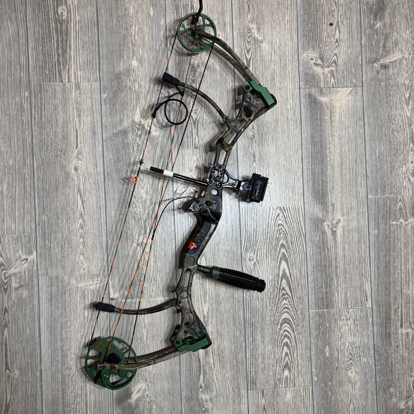 Used Bear Done Deal RH Bow Package