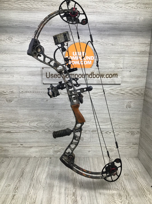 Used Mathews "McPherson Series" Monster 6 Right handed hunt package 60# limbs