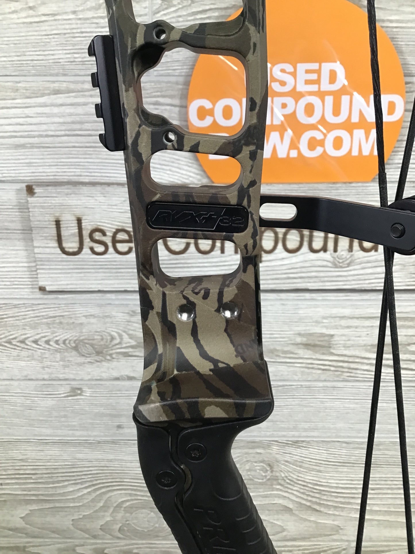 Used Prime RVX+ 32 70# 29" Bottomland