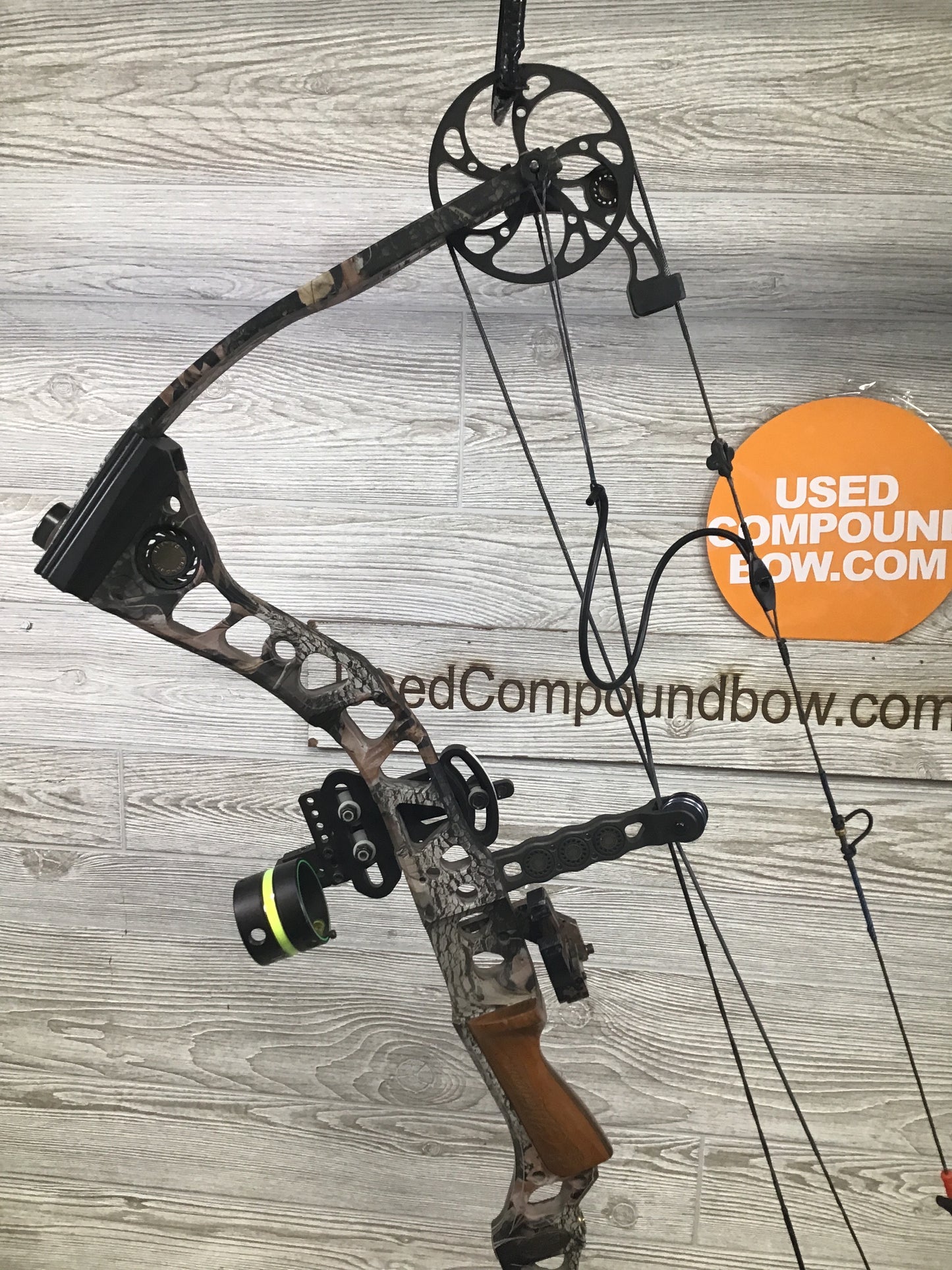 Mathews Switchback XT Right Handed 28" 50-60# Package Great condition