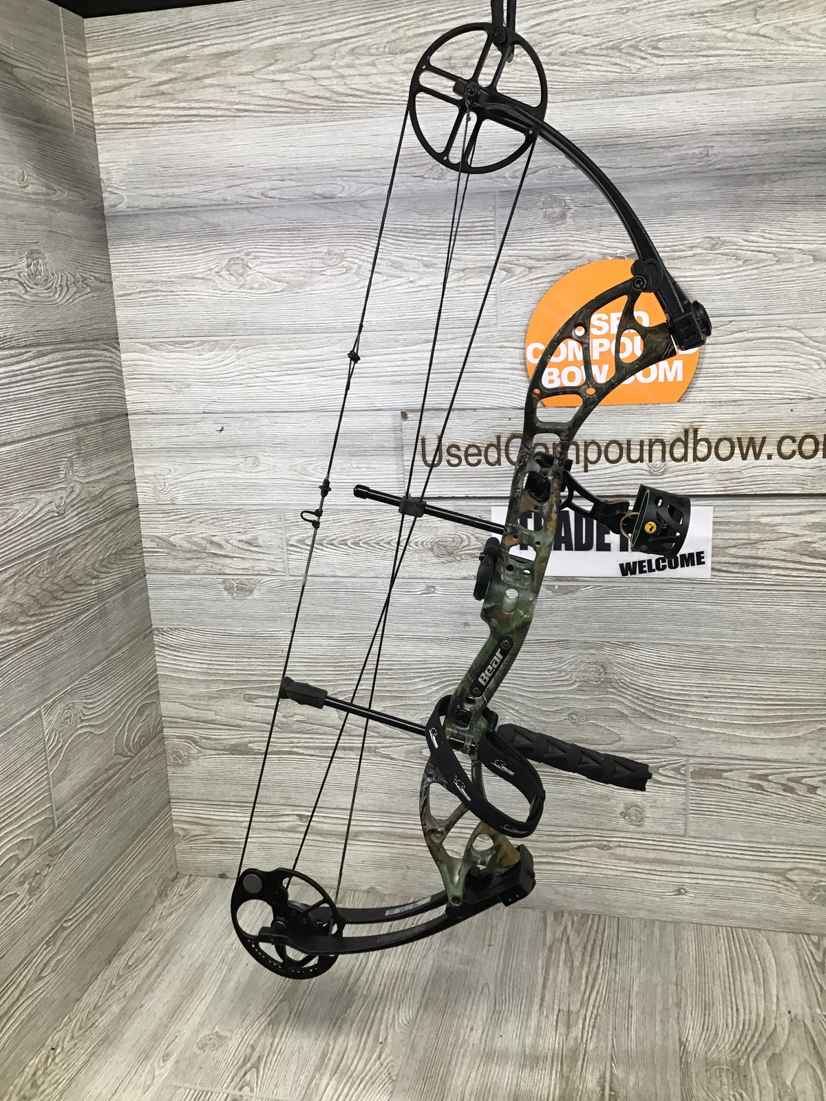 Bear Wild Left Hand Bow 24-31" 60-70lbs package