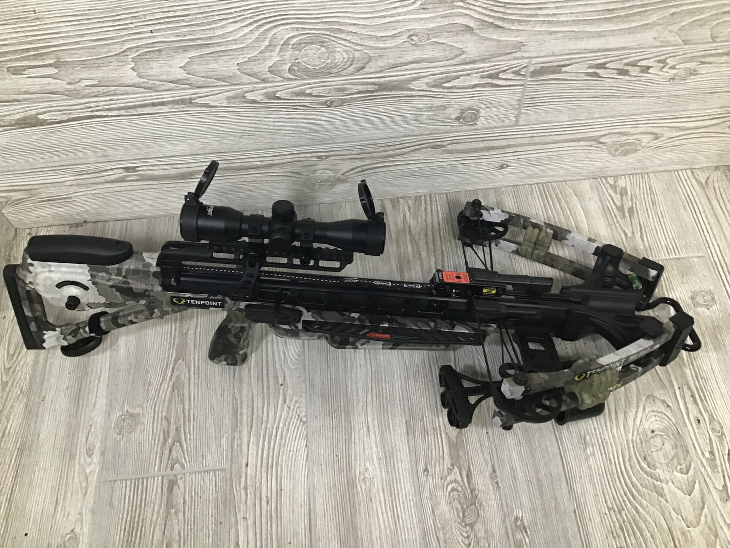 Used Tenpoint Venom X Vektra Camo Package