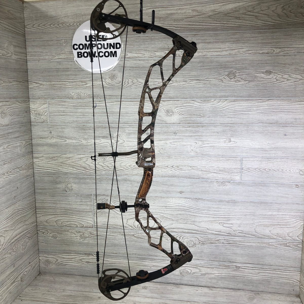 Used Elite Impulse 34 Right Handed 65# max