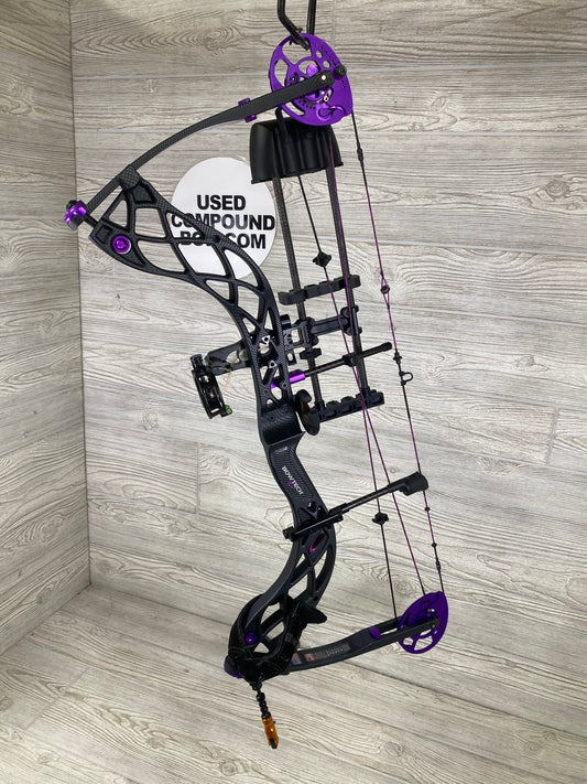 Used Bowtech Carbon Rose Right Handed Bow Pkg