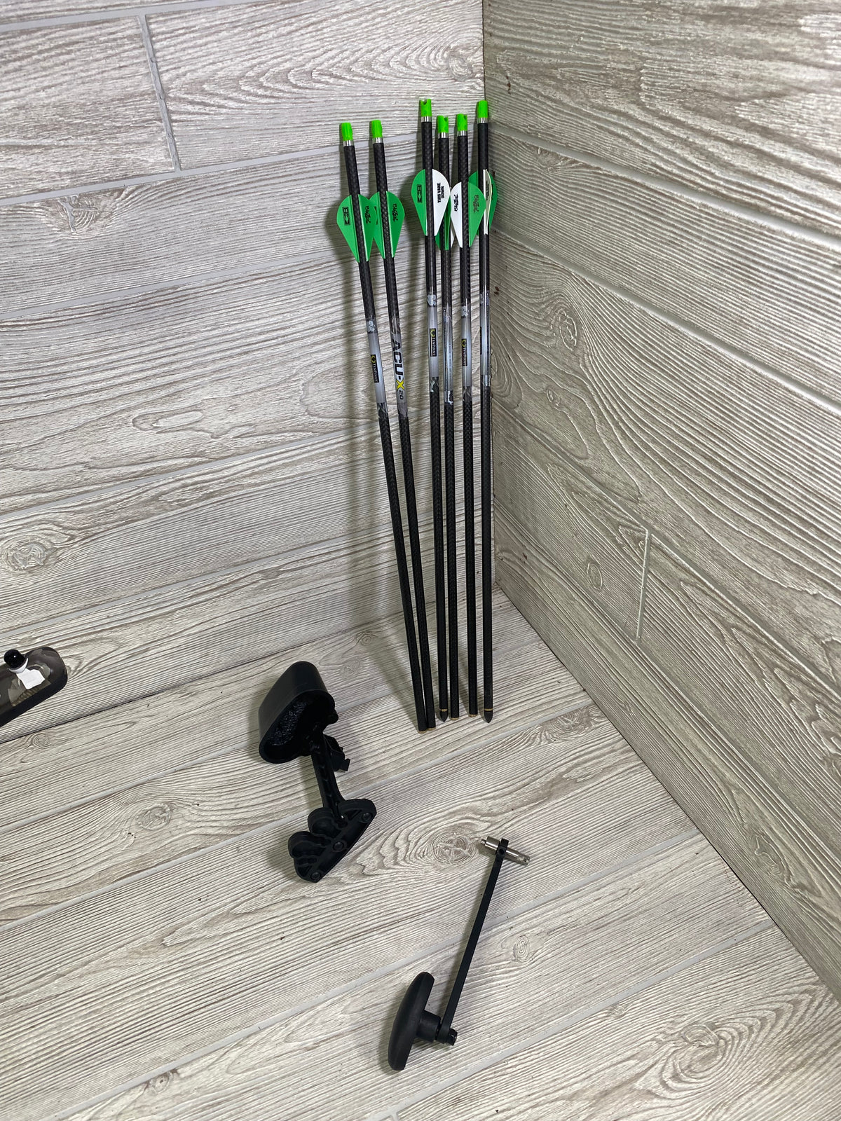 Lightly Used Tenpoint TX 29.5 Ultra Crossbow EVO-X Elite Vektra PKG