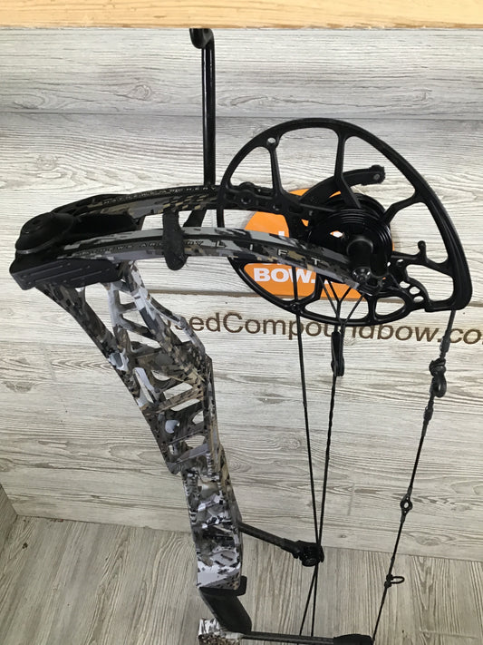Used Mathews Lift 33 Elevated 2 Right Hand 28.5-60-85