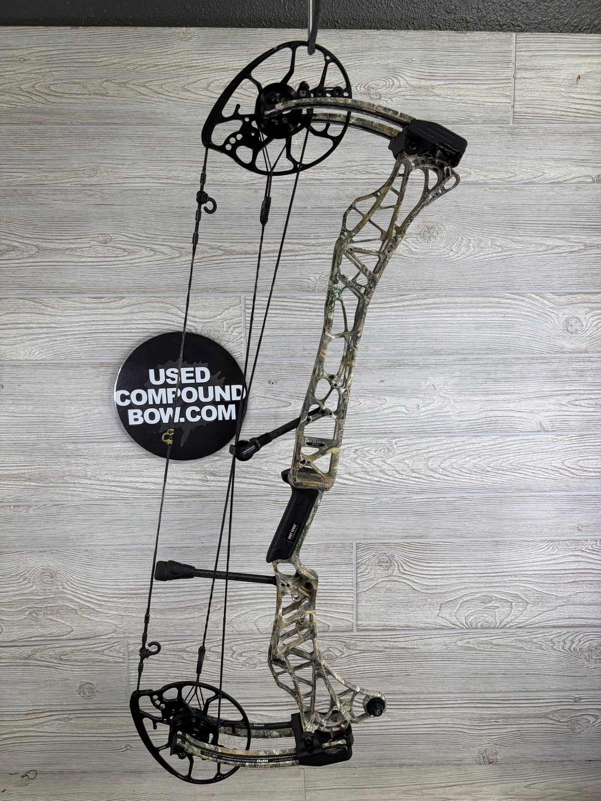 Used Mathews Lift 29.5 Right Handed RealTree Camo