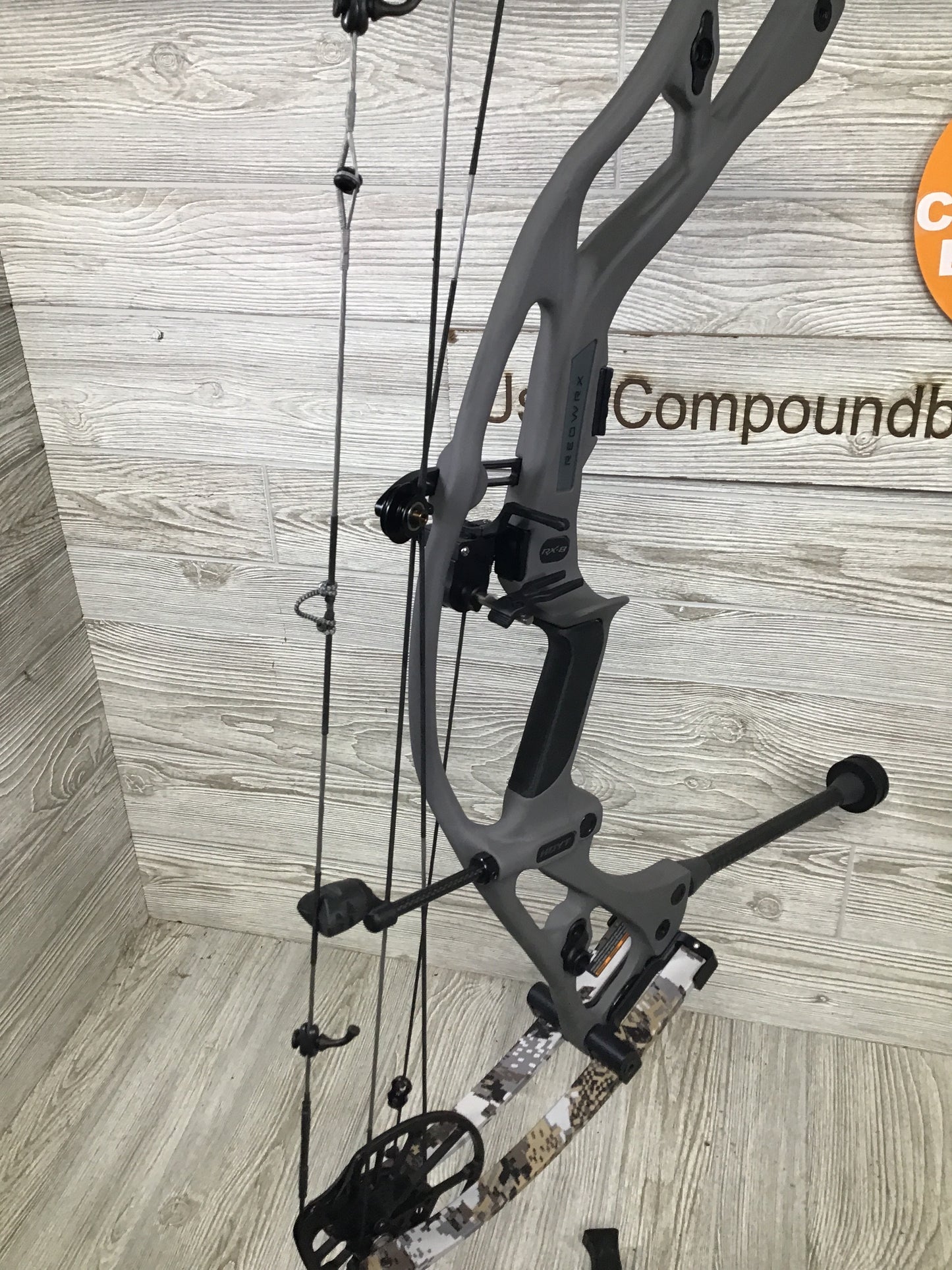 Hoyt RX-8 Left Handed Custom 40-50 lb Tombstone Riser - Elevated 2 Limbs Package