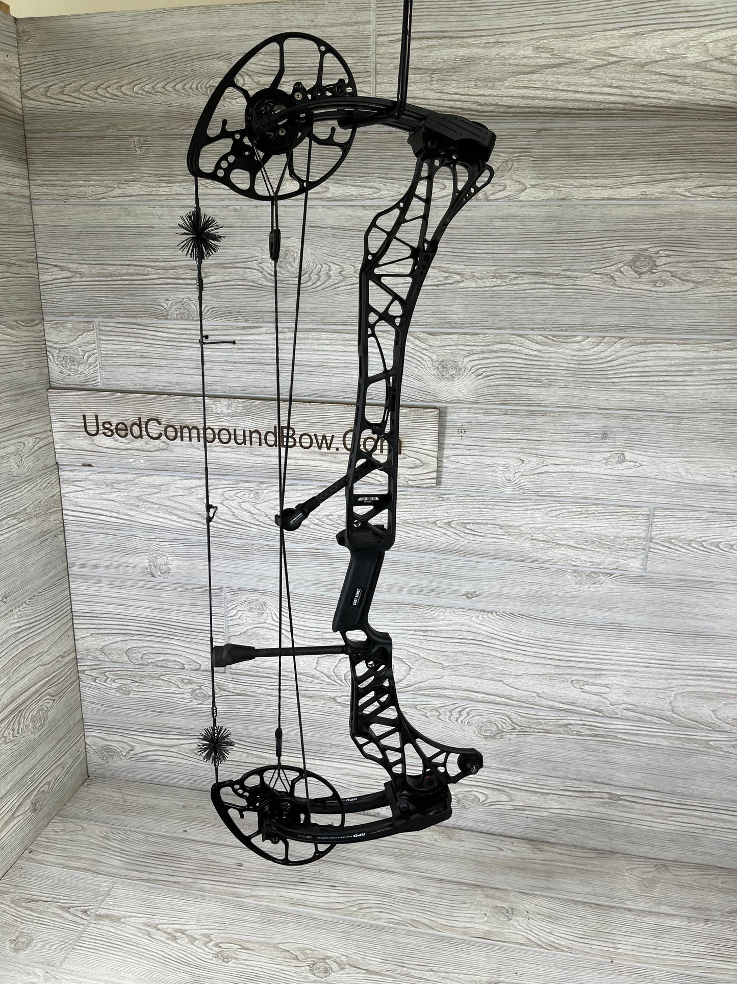 Mathews Lift 29.5 Right Handed Black