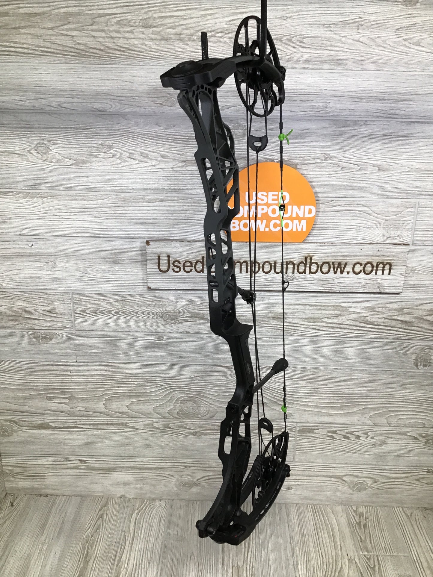 Used Mathews Lift X 29.5 RH Shale Fade to Black - Current 70/28.5/80%