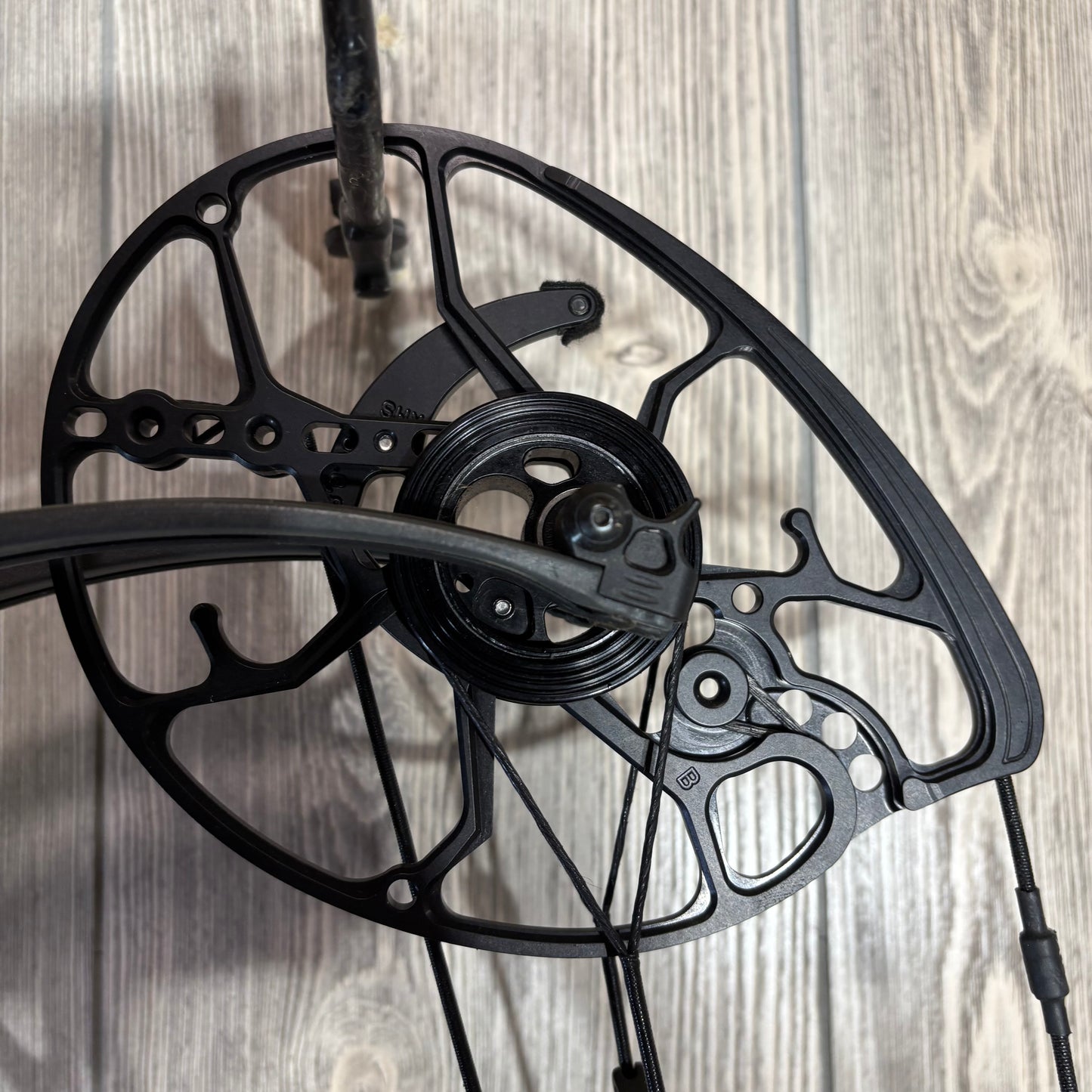 Used Mathews Lift X 33 RH Shale