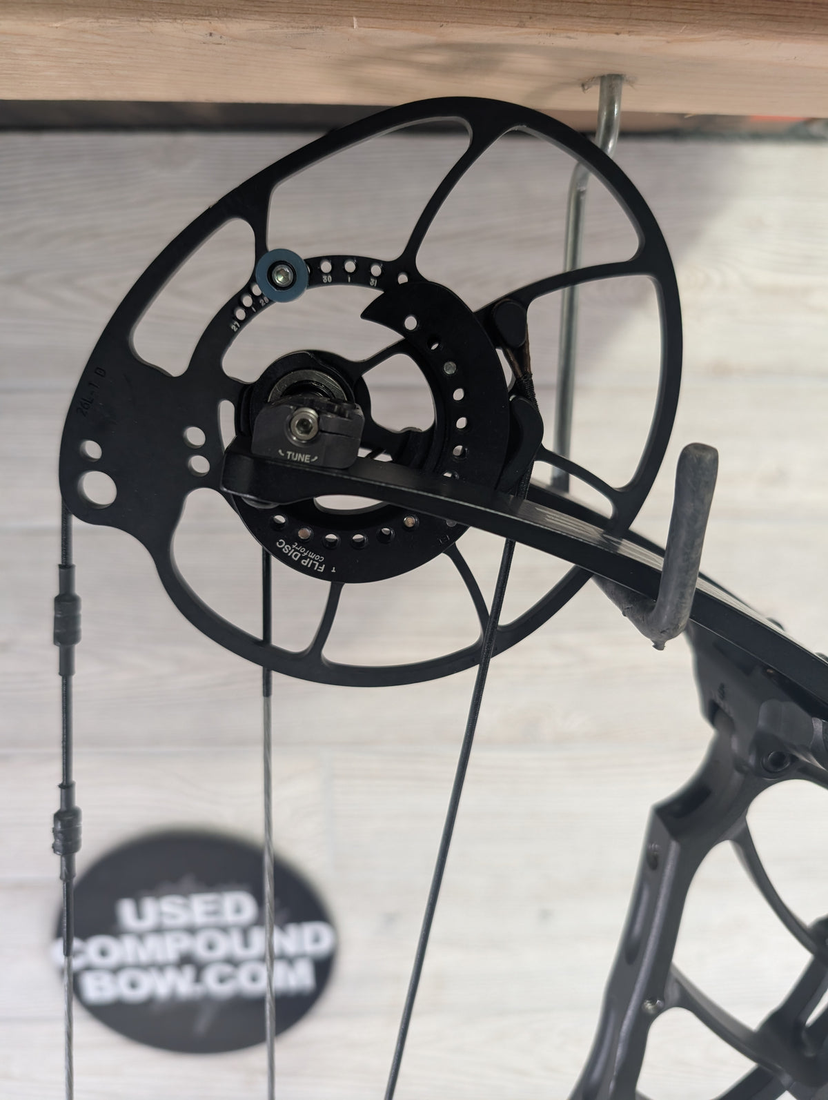 Used Bowtech Alliance 33 Right Handed 65-75# Stealth Grey