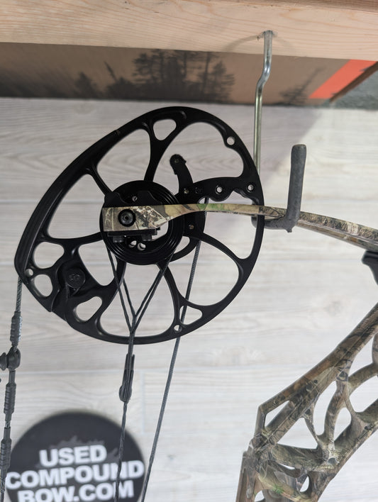 Used Mathews V3 31 Left Hand Realtree Camo Pkg