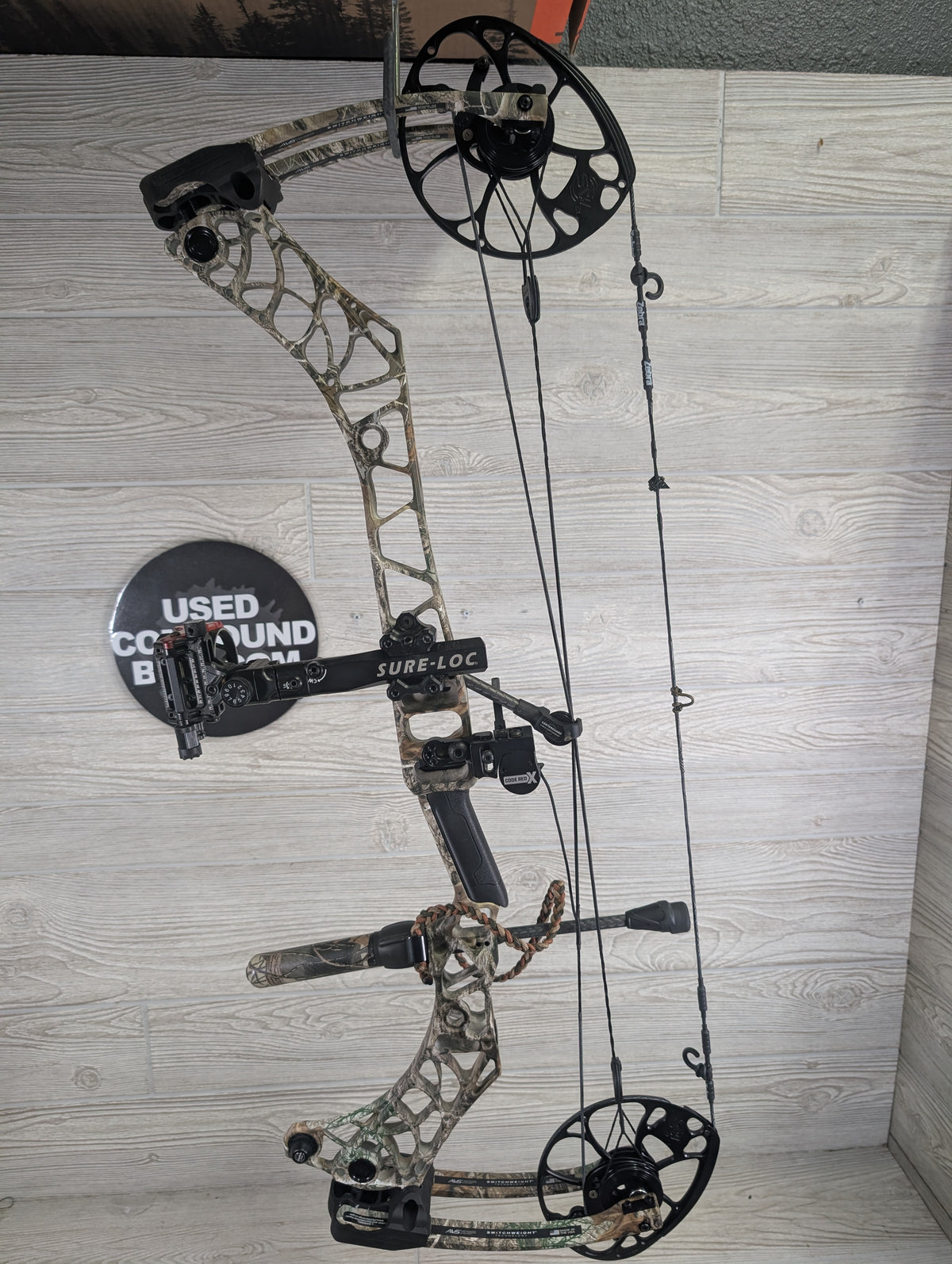 Used Mathews V3 31 Left Hand Realtree Camo Pkg
