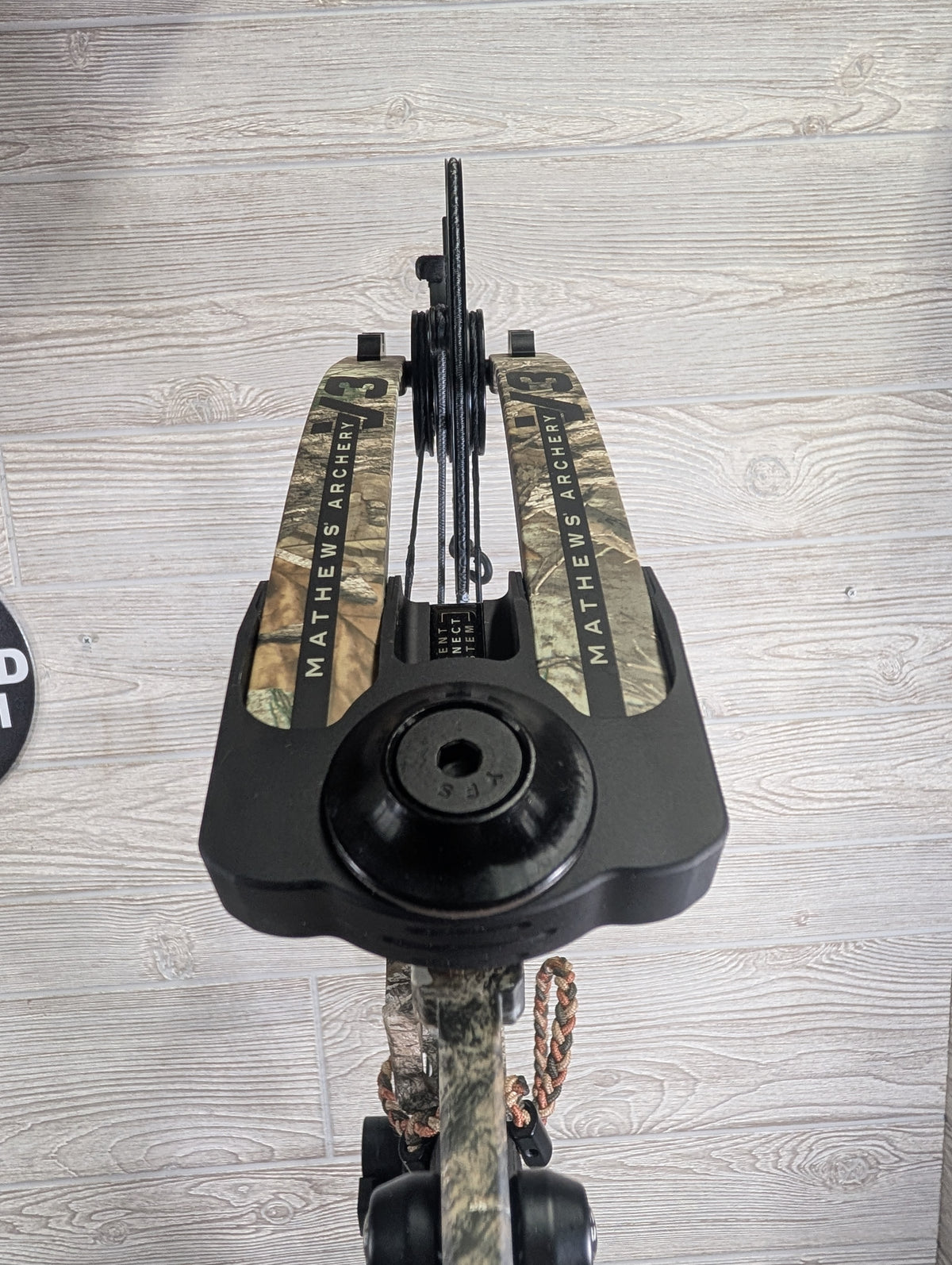 Used Mathews V3 31 Left Hand Realtree Camo Pkg