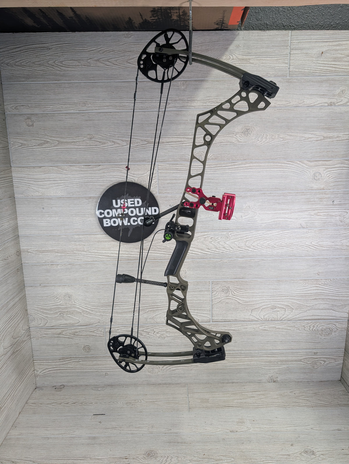 Mathews Prima Green Ambush RH Bow Package 30-50 lbs