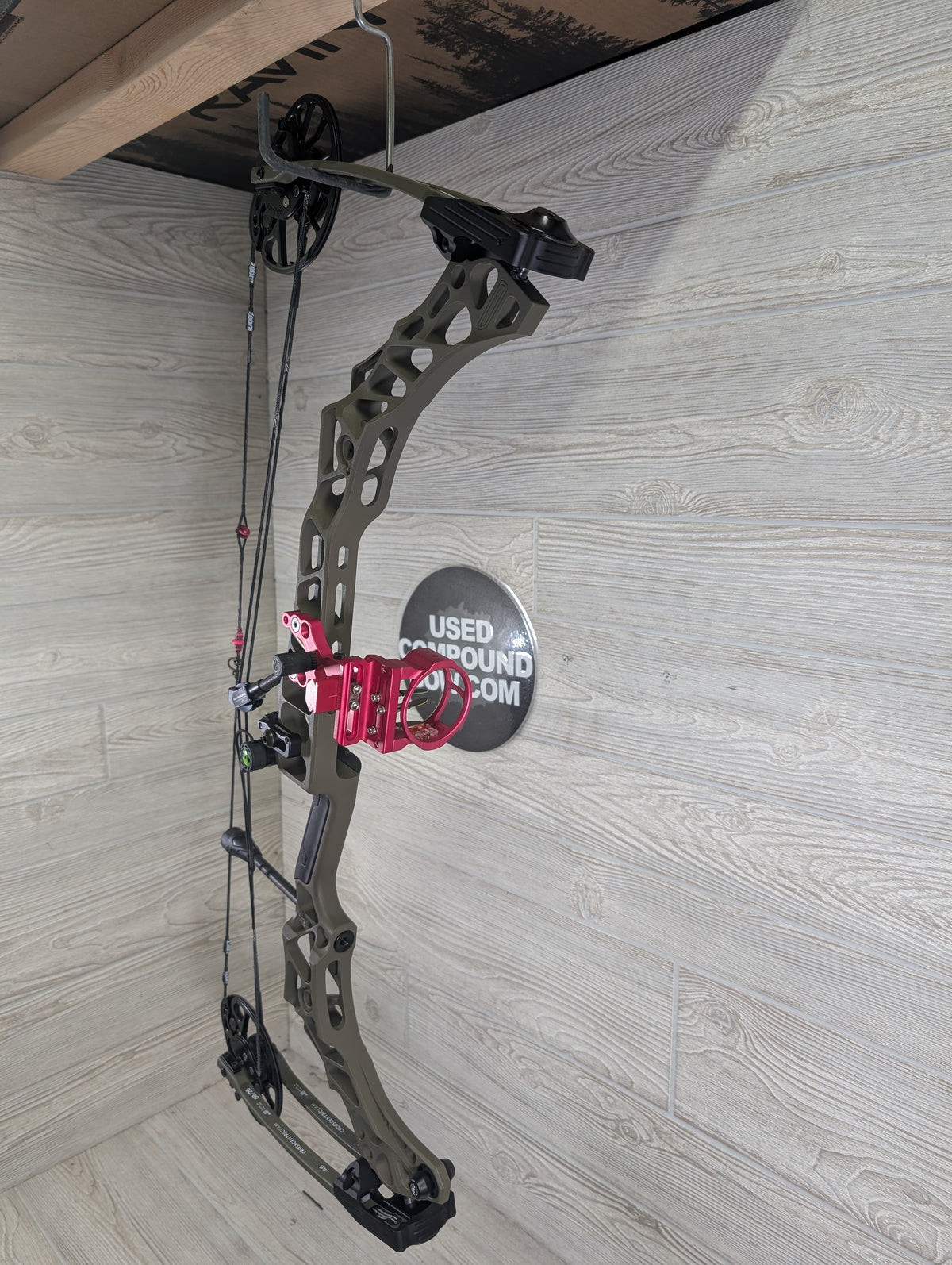 Mathews Prima Green Ambush RH Bow Package 30-50 lbs