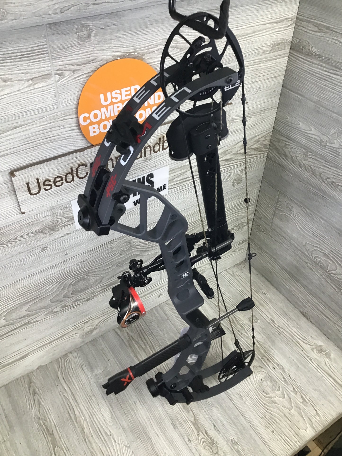 NEW IN BOX W/WARRANTY PSE OMEN - Charcoal - 70 - RH - EC2 Package