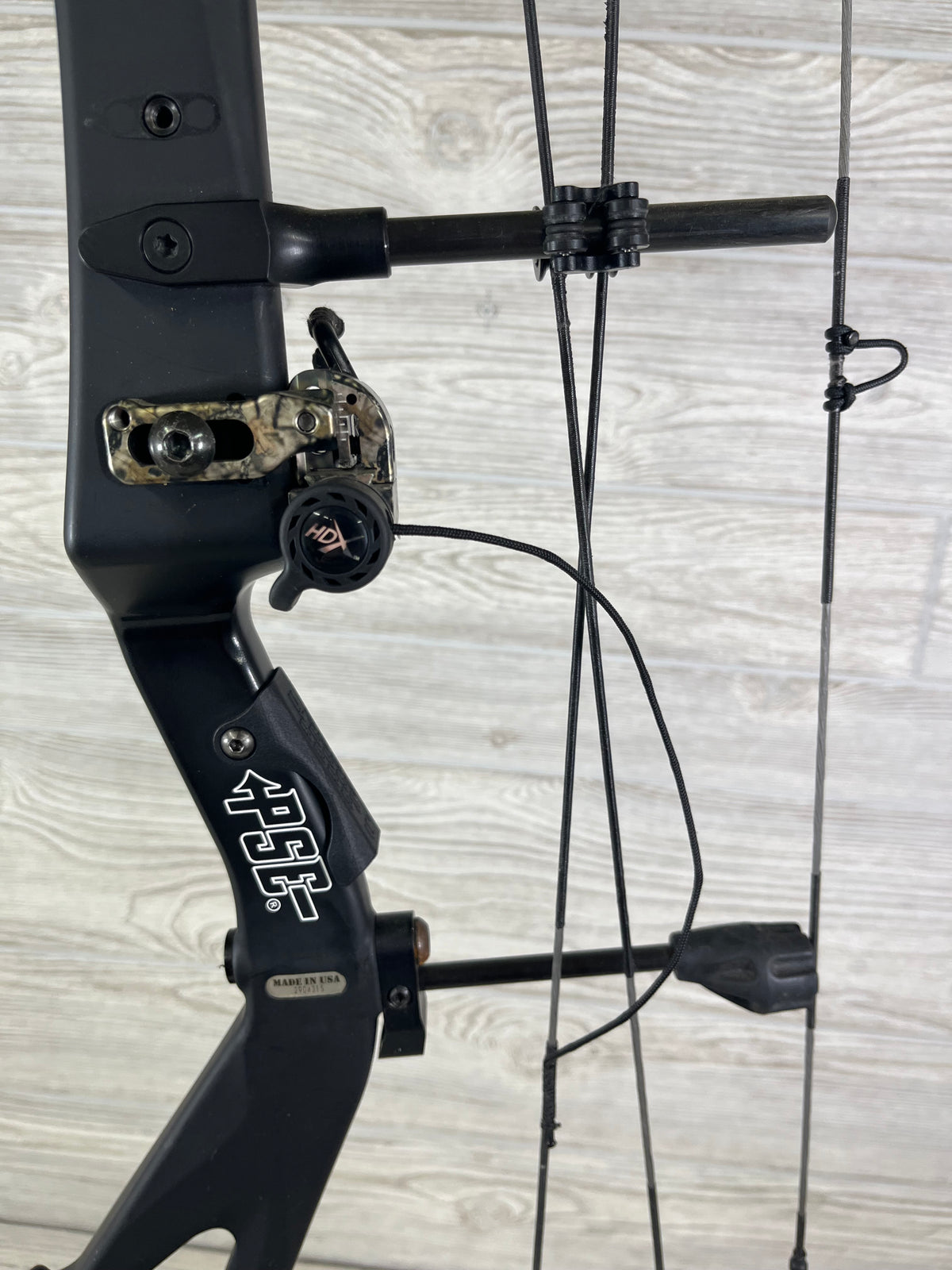 Used PSE Carbon Levitate Left Hand EC2 Cam Nock On edition Black