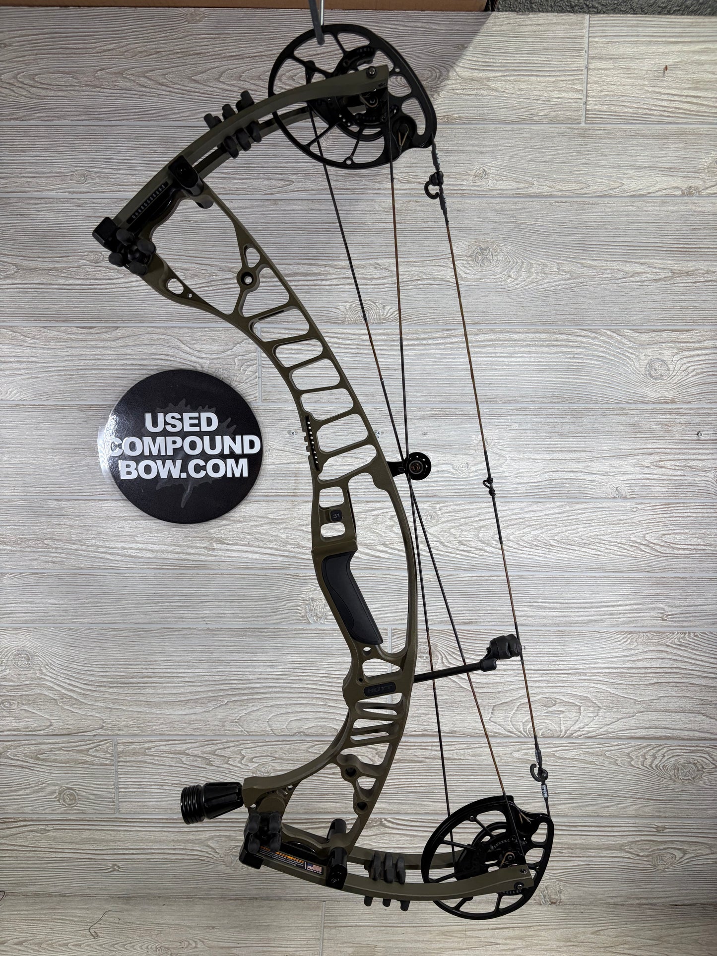 Hoyt VTM 31 Right Hand Wilderness Green 60-70lb