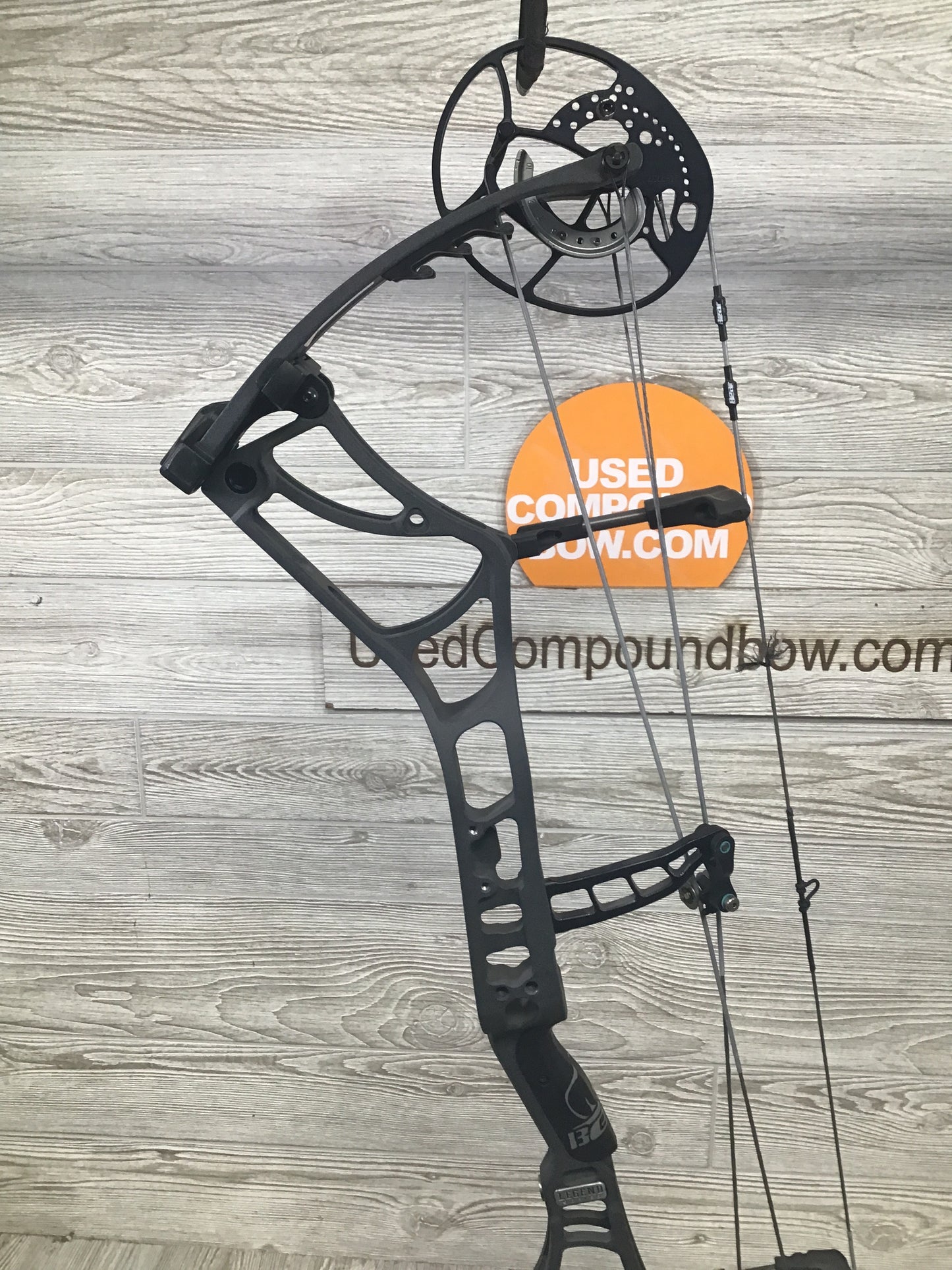 Bear Kuma 33 Left Handed Grey 55-70#