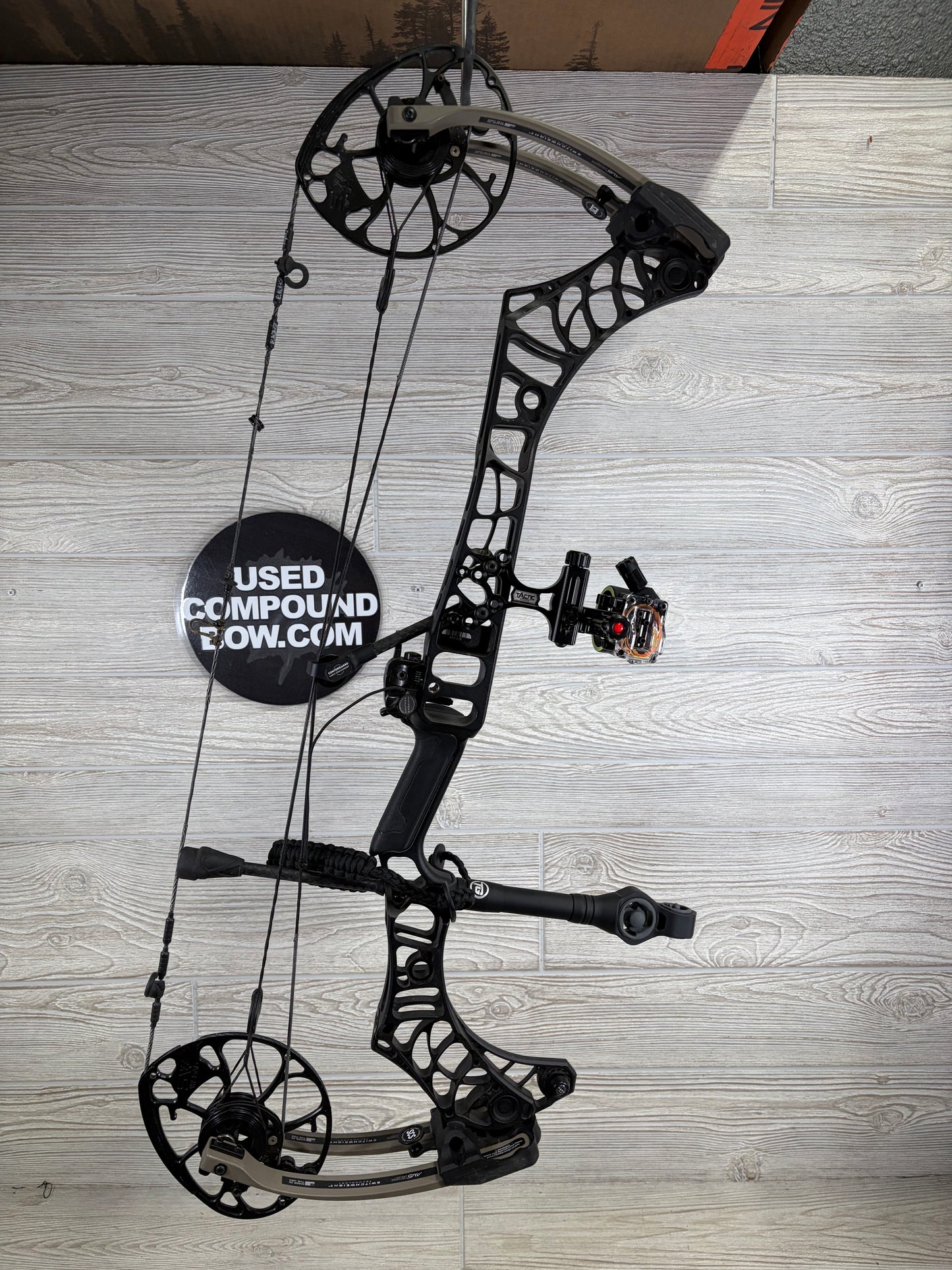 Used Mathews V3X 29 Black Right Handed Pkg