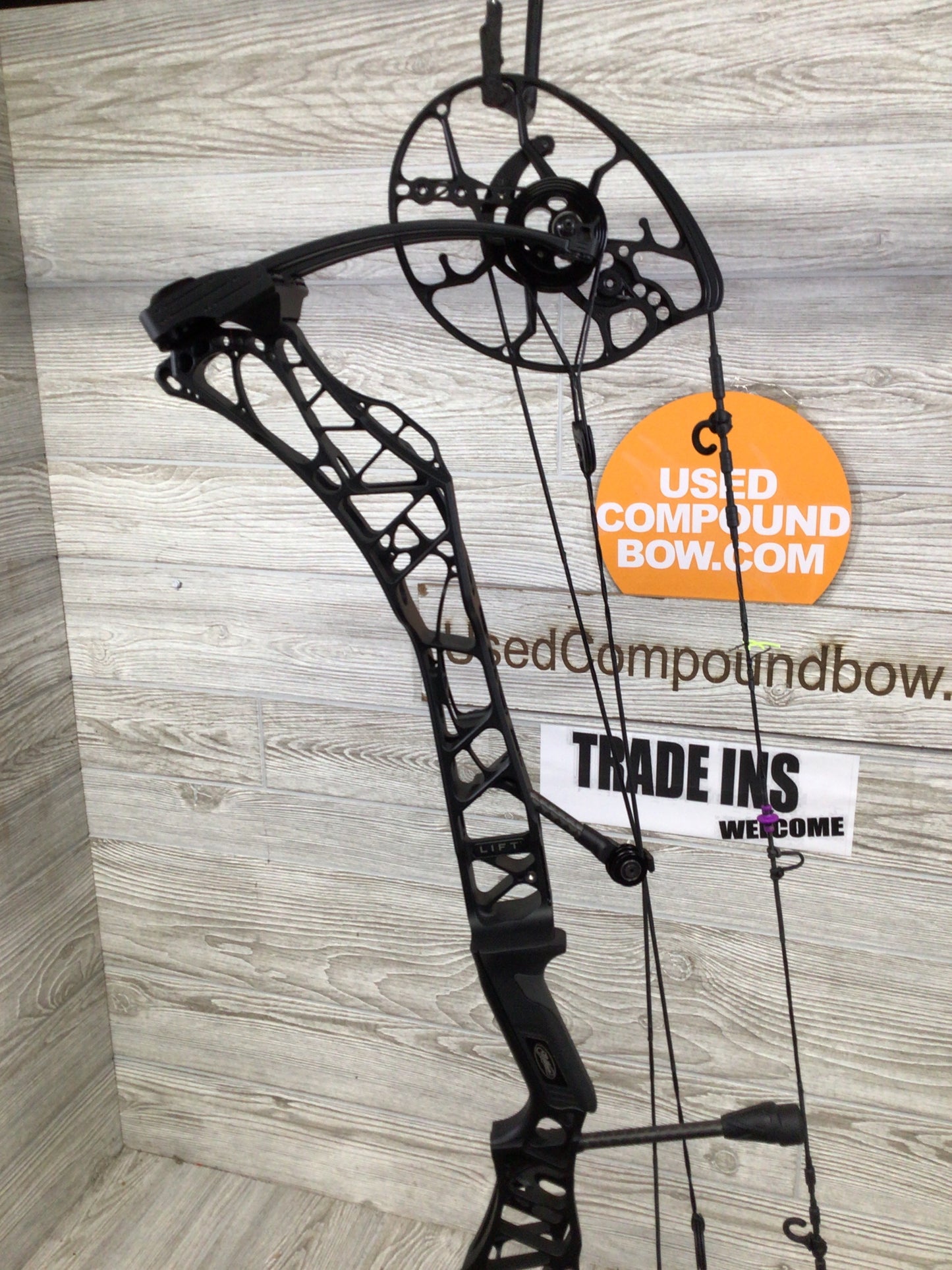 Used Mathews Lift RS RH Black Lightweight Limb
