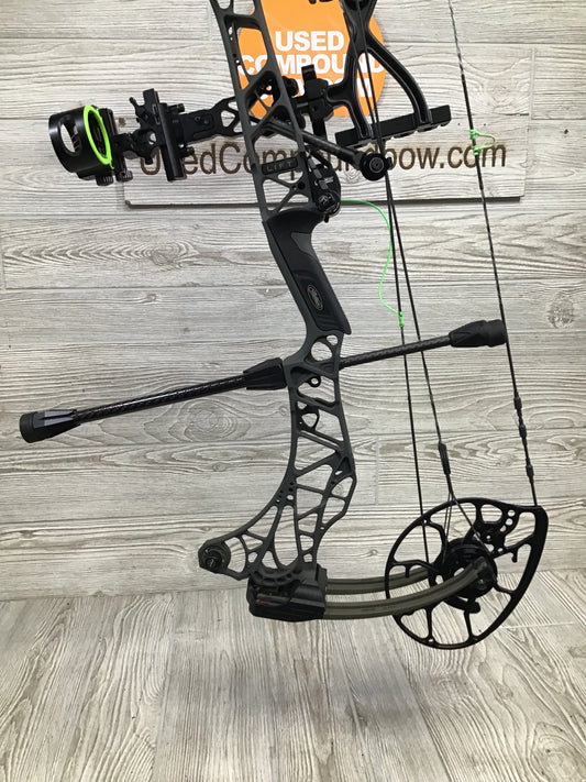 Used Mathews Lift X 29.5 Right Hand Shale Riser/ Ambush limbs 28/65# Package
