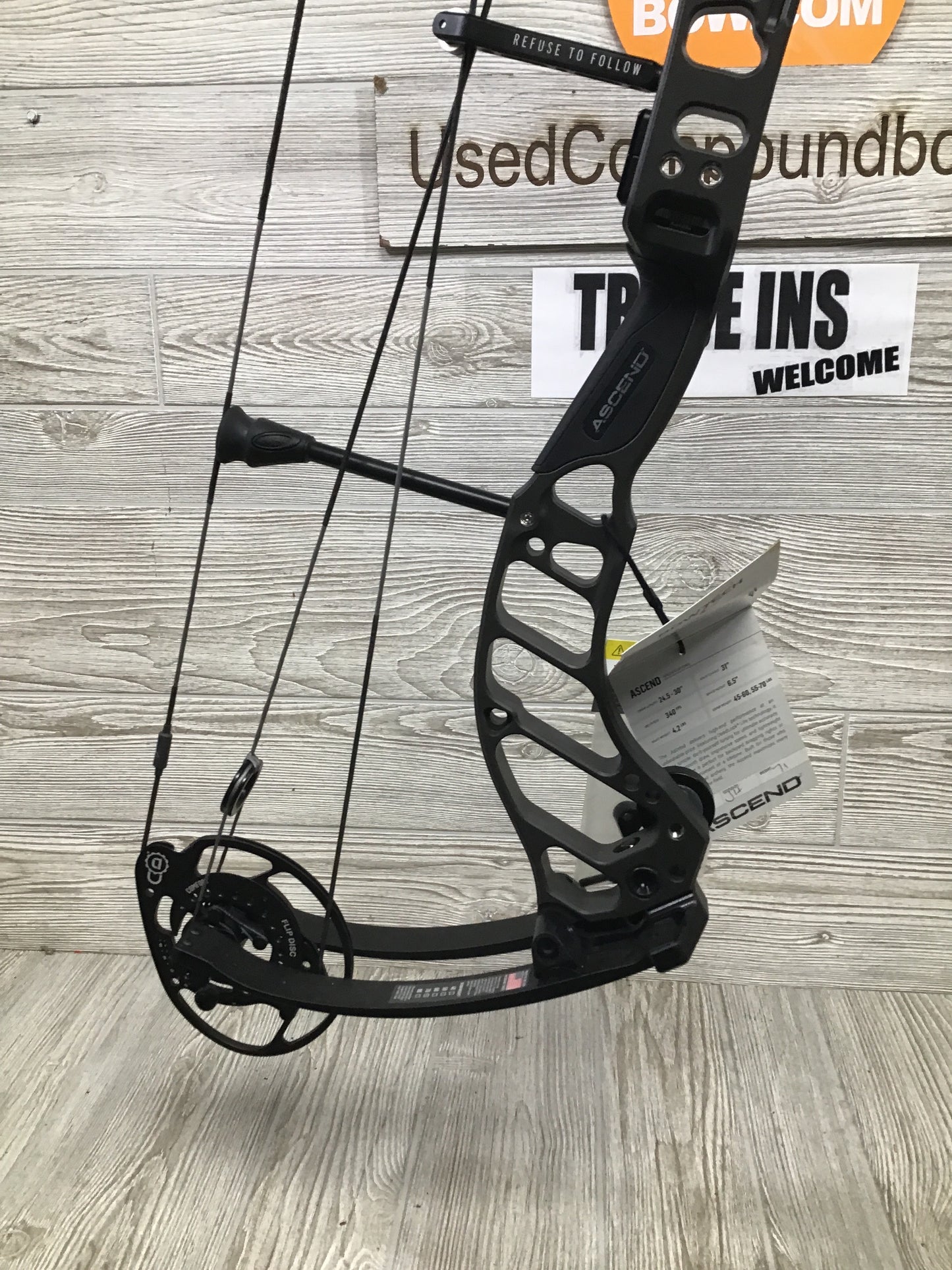 Bowtech Ascend Right Hand stealth grey 70#