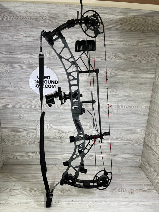 Elite Exalt 35 Right Handed Slate Grey  24.5-30" 60-70# LOADED!!
