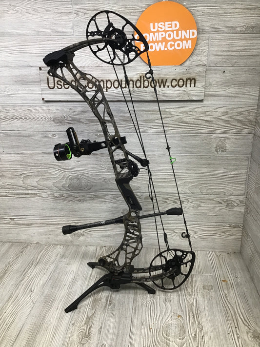 Used Mathews Lift RS Right Handed Bottomlands PACKAGE