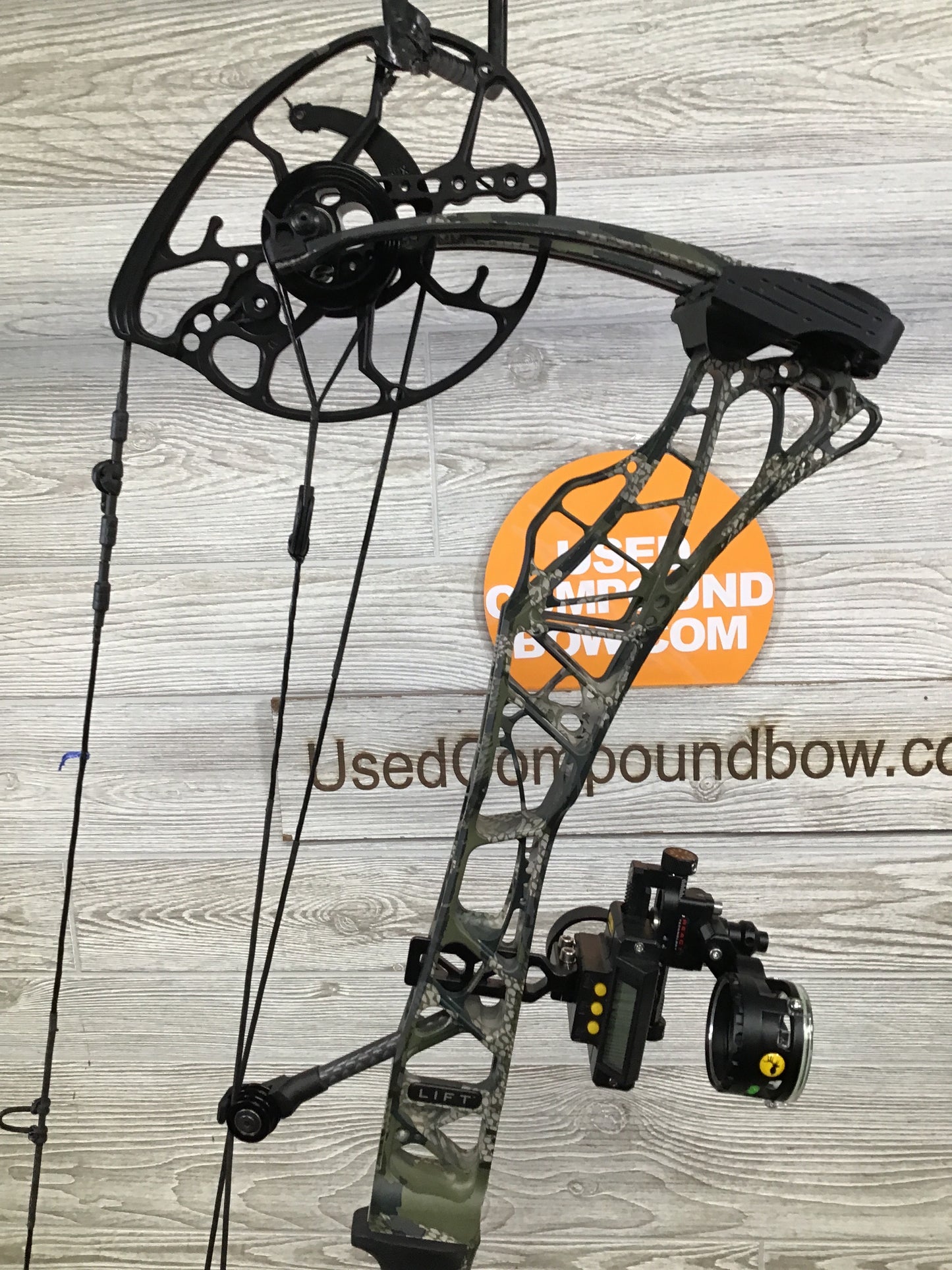 Mathews Lift X 29.5 Left Hand Kuiu Verde 2.0 26.5/70