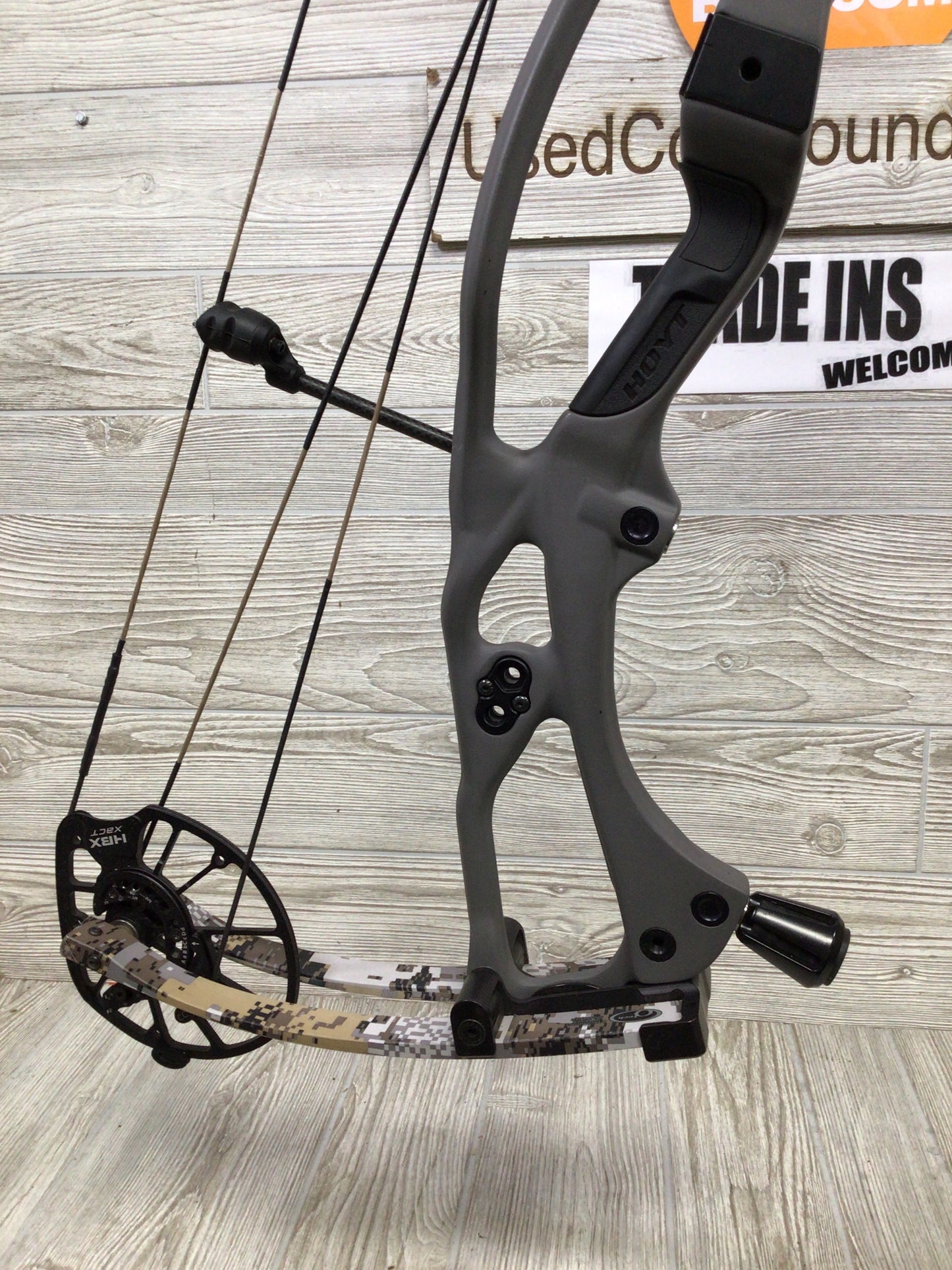 Hoyt RX-8 Right Handed Custom 40-50 lb Tombstone Riser - Elevated 2 Limbs