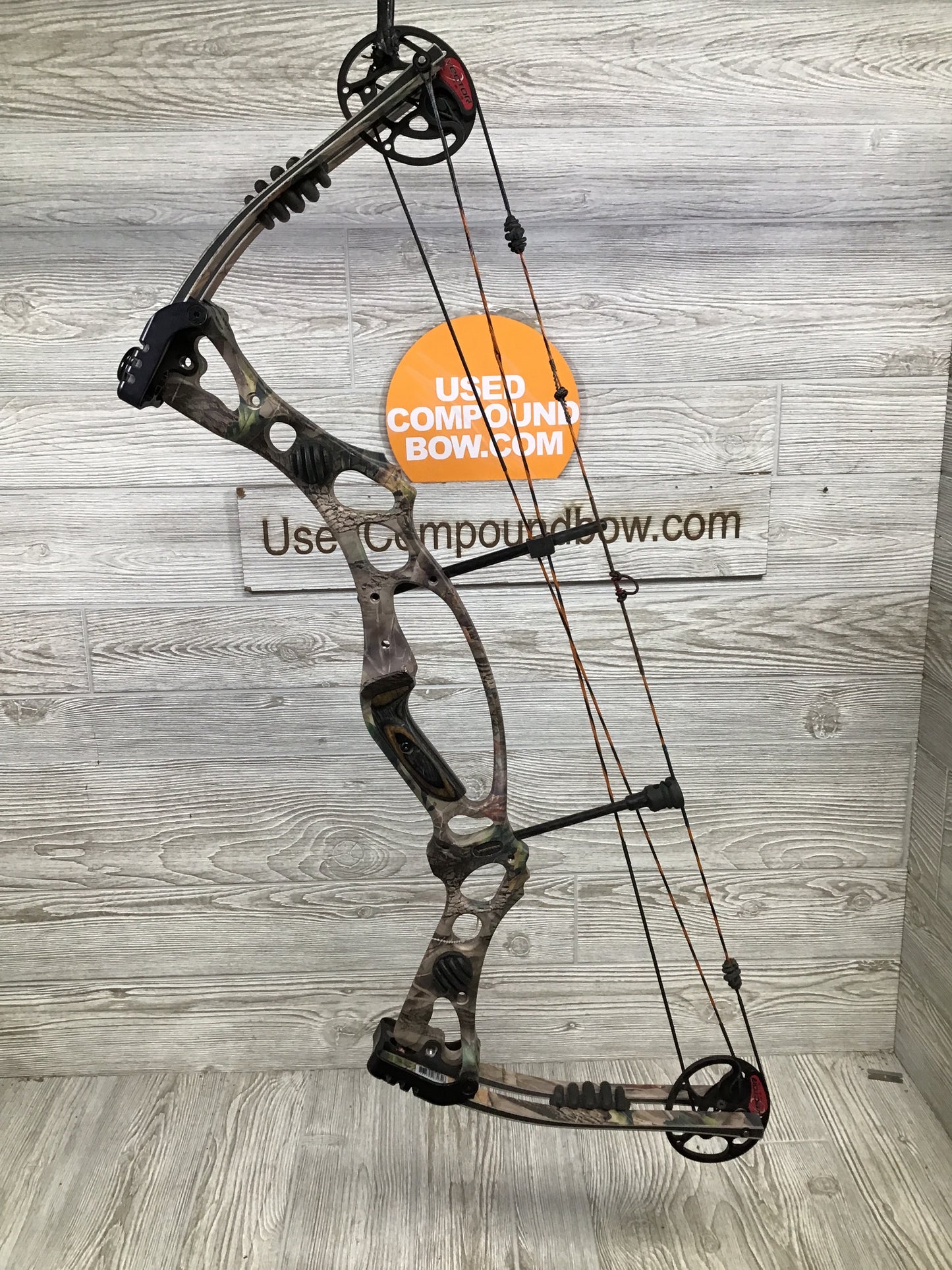 Used Hoyt Vectrix RIght Handed 27.5/70 Camo