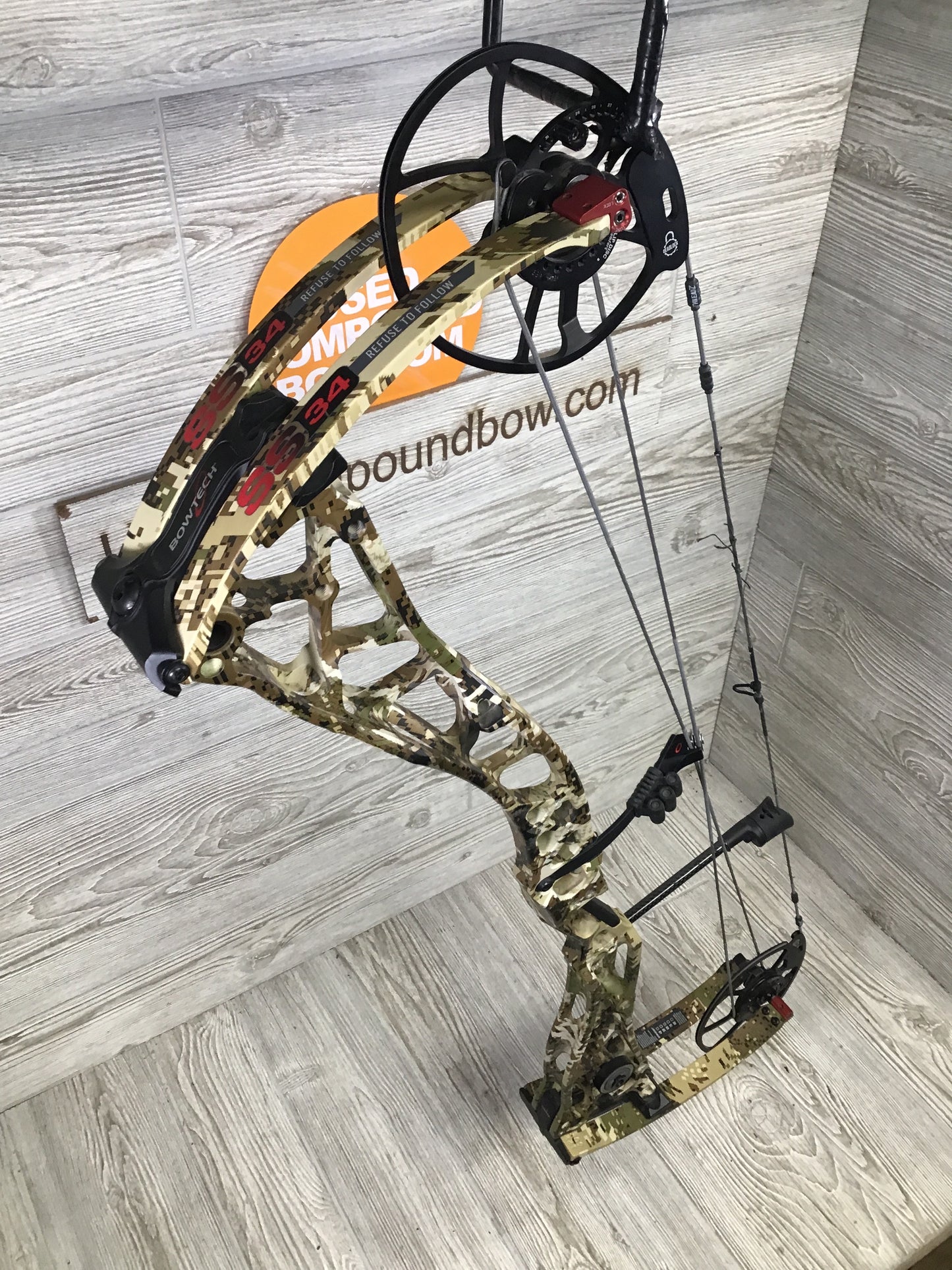 Used Bowtech SS34 Left Handed Subalpine 50-60# 26-31.5"
