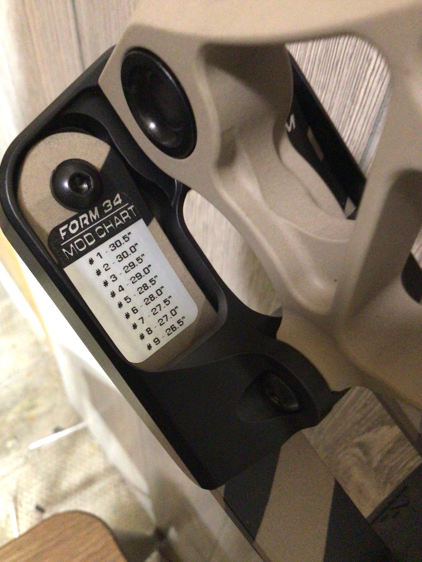 Prime Form 34 RH 70# 30.5" Ridge Rock