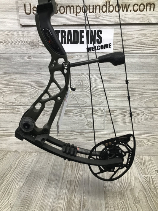 Bowtech Amplify Right Handed 21"-30" 8-70# OD Green