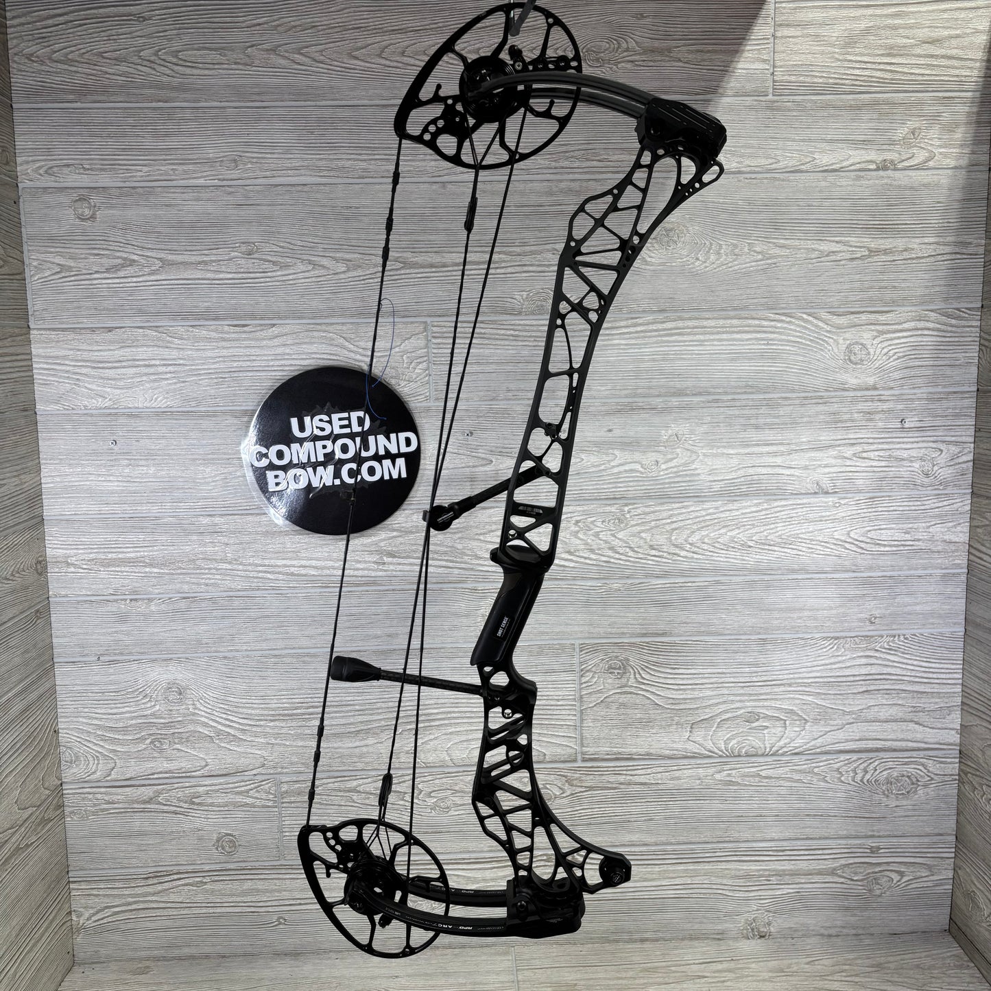 Used Mathews Lift X 29.5 Right Hand Shale Fade to Black