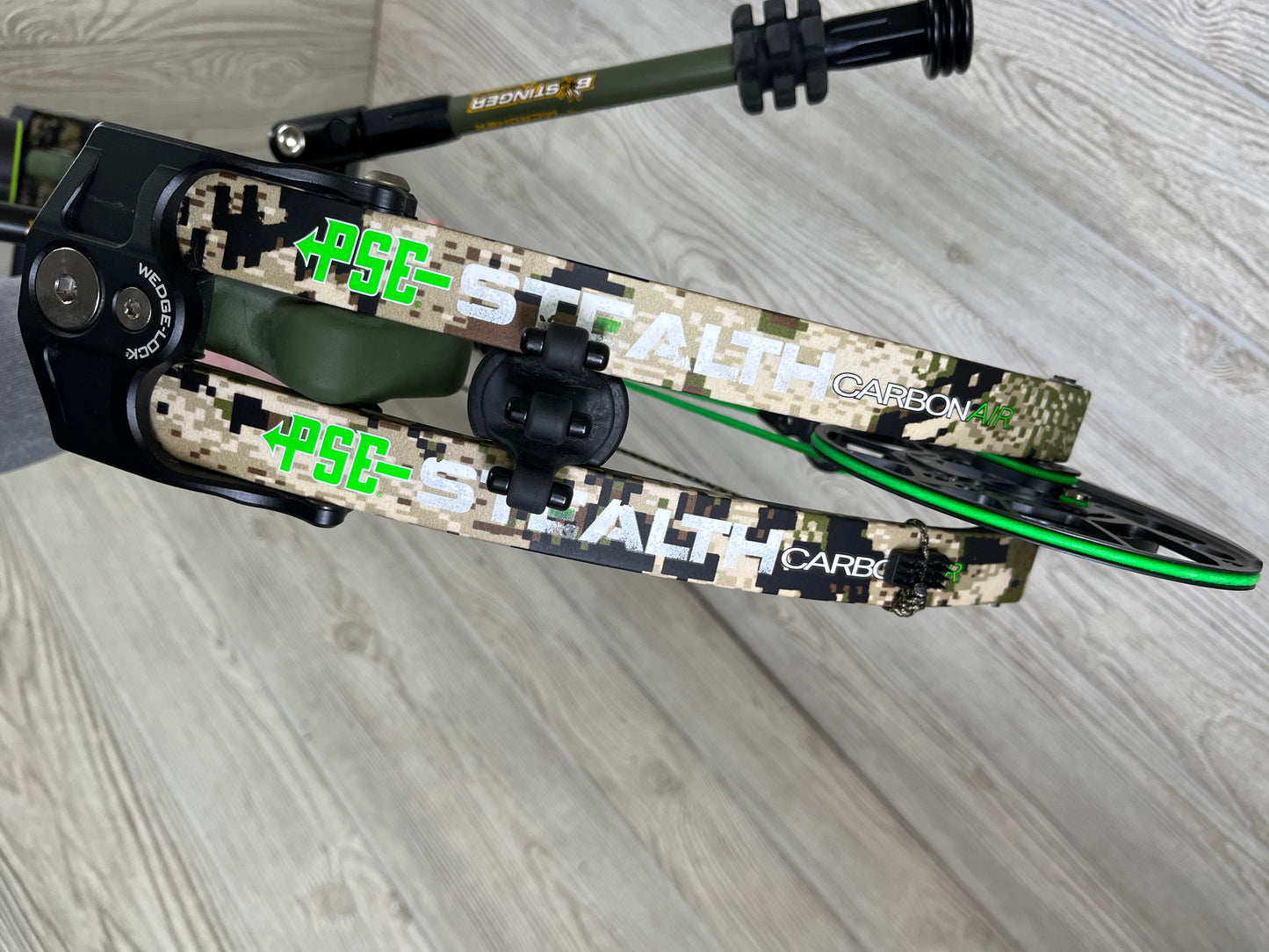 Used PSE Stealth Mach 1 Nock On RH 60-70# LOADED