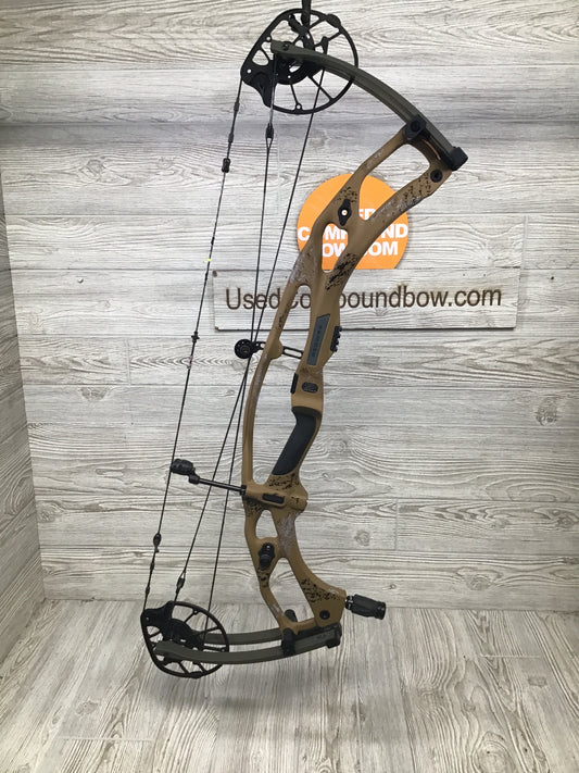 Hoyt RX-9 Ultra Left Handed 70-80# 29" Bourbon Riser/Wilderness Limbs W/System X strings